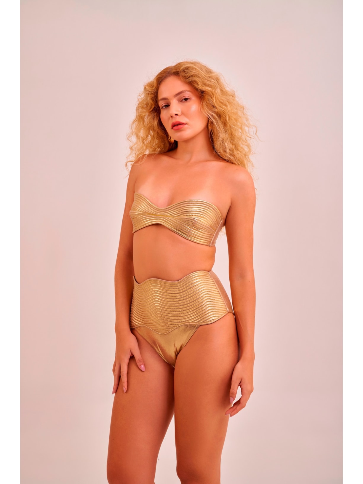 calcinha biquíni Hot Pant Stella Ouro Suntime