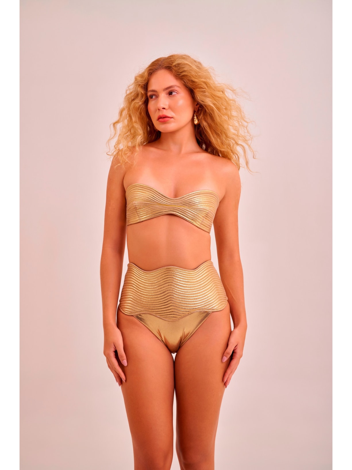 calcinha biquíni Hot Pant Stella Ouro Suntime