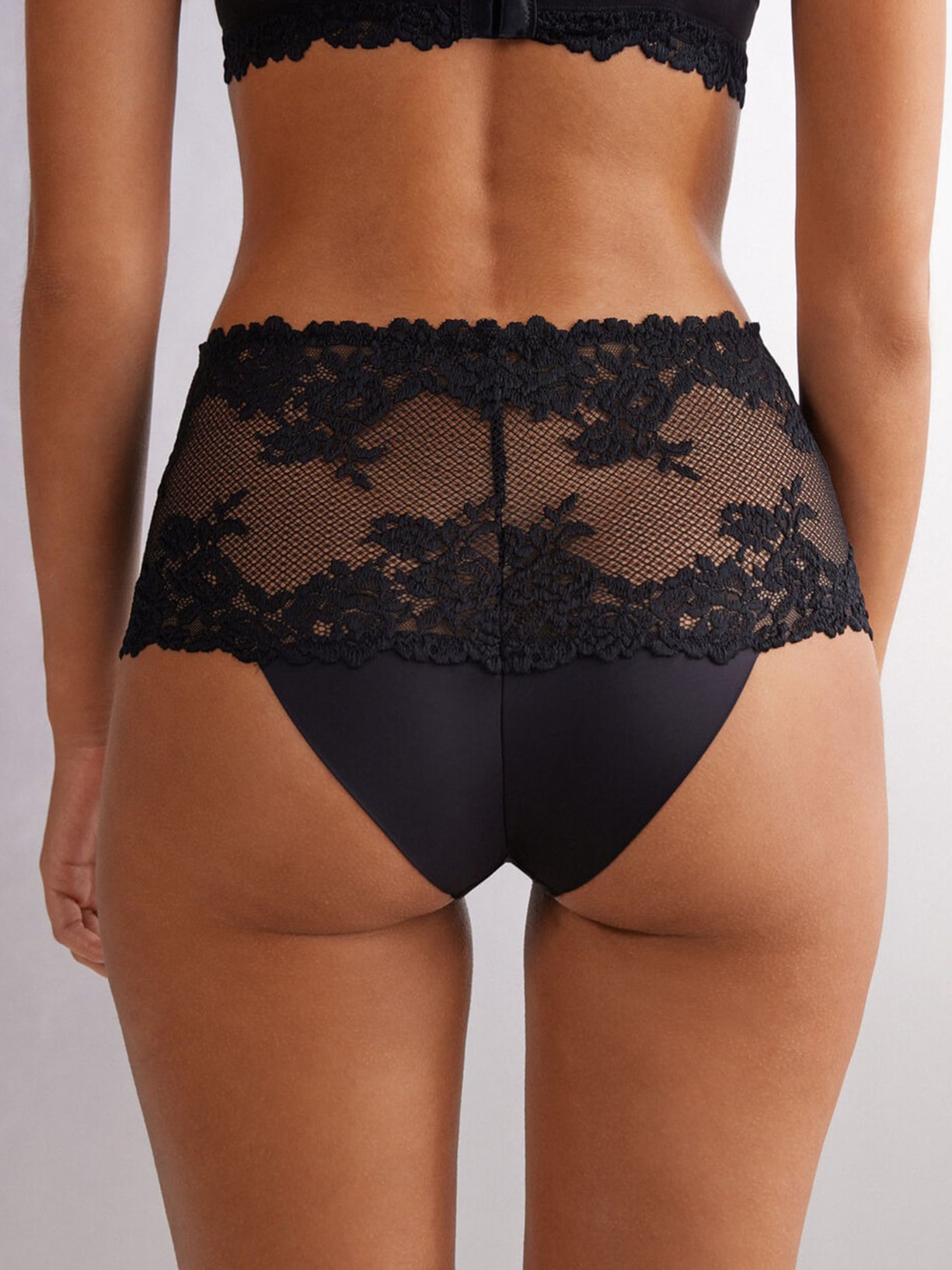 Calcinha Brasileira De Cintura Alta Pretty Flowers Preto Intimissimi
