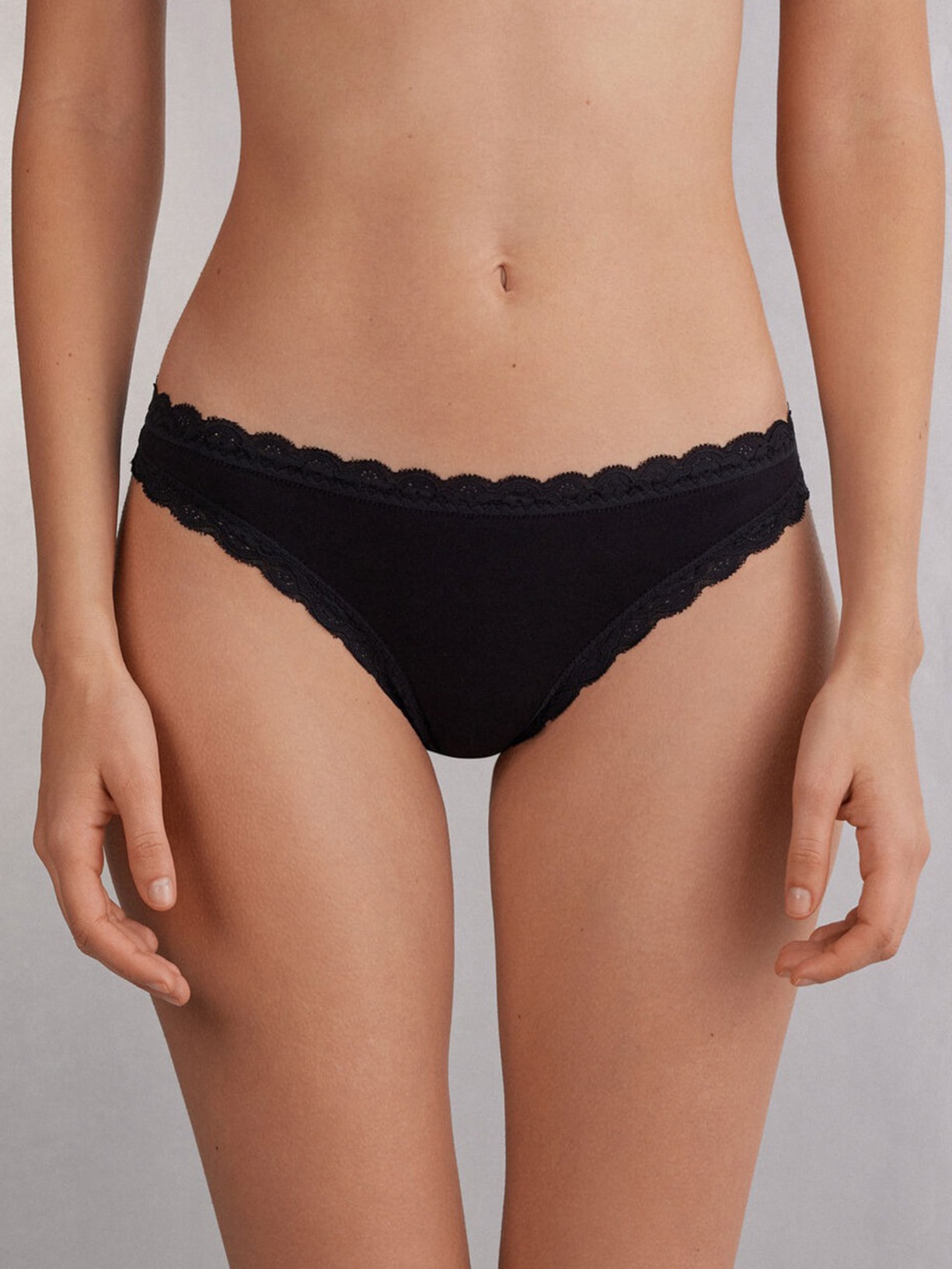 Calcinha Brasileira Em Algodão e Renda Preto Intimissimi