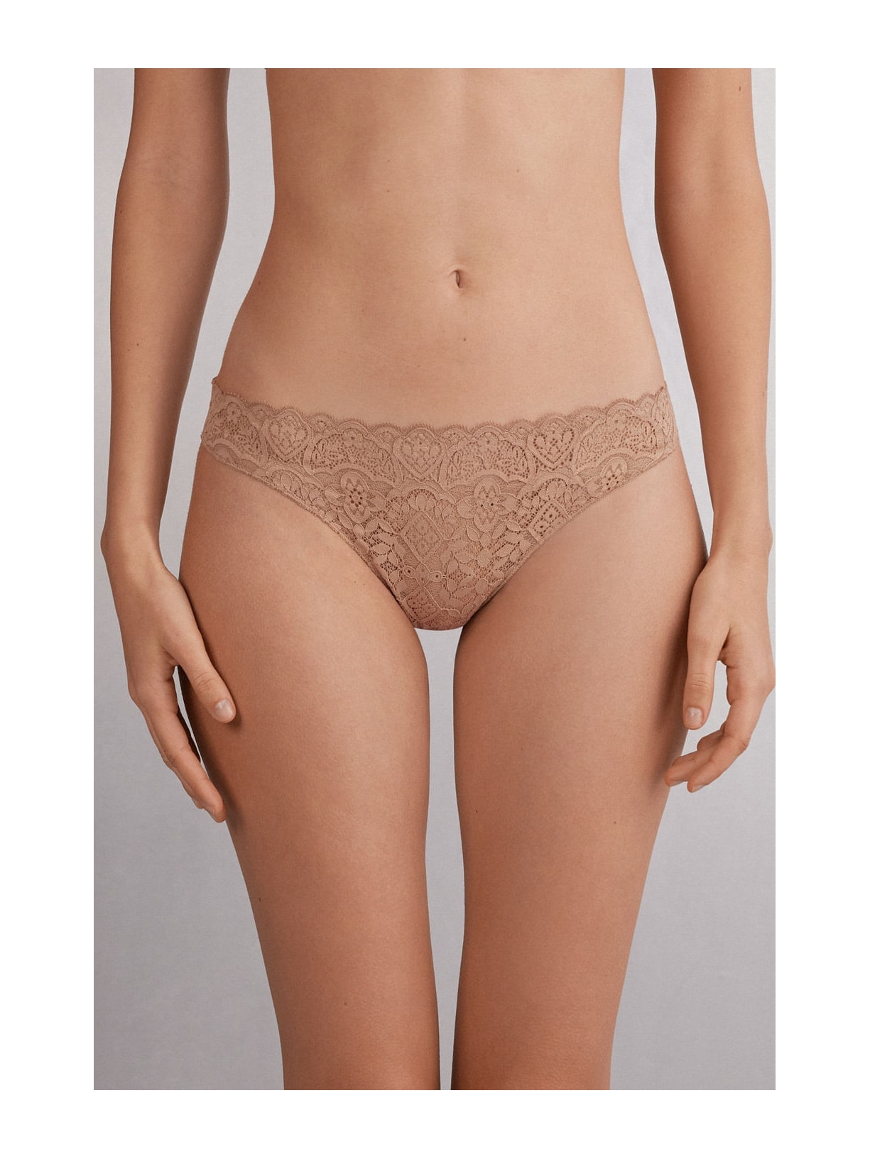 Calcinha Brasileira Em Renda e Microfibra Bege Intimissimi