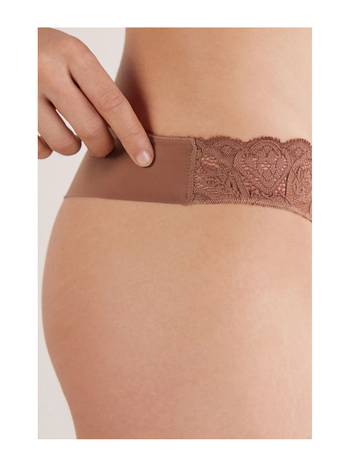 Calcinha Brasileira Em Renda e Microfibra Marrom Intimissimi