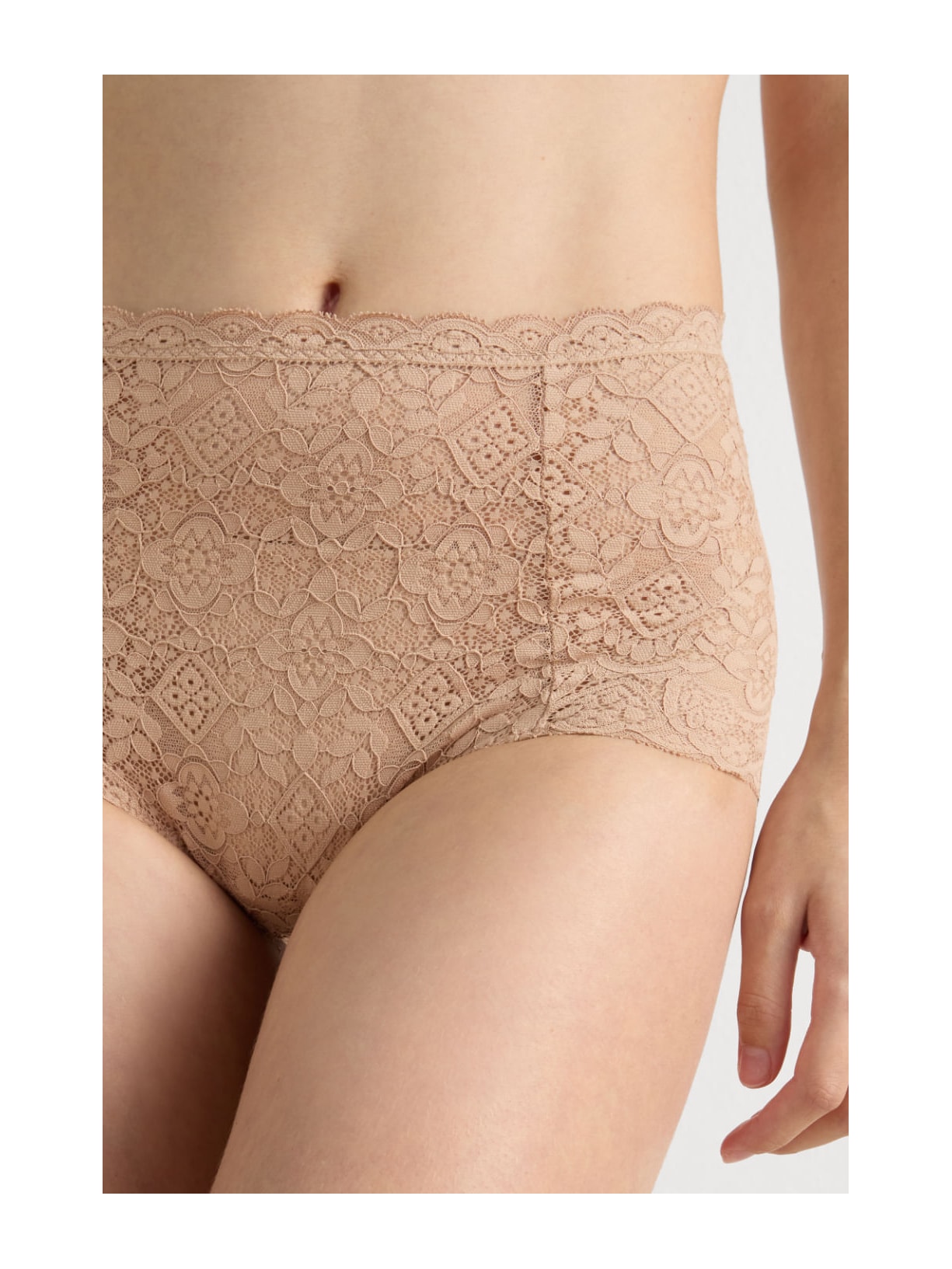 Calcinha Culotte De Cintura Alta Em Renda Bege Intimissimi