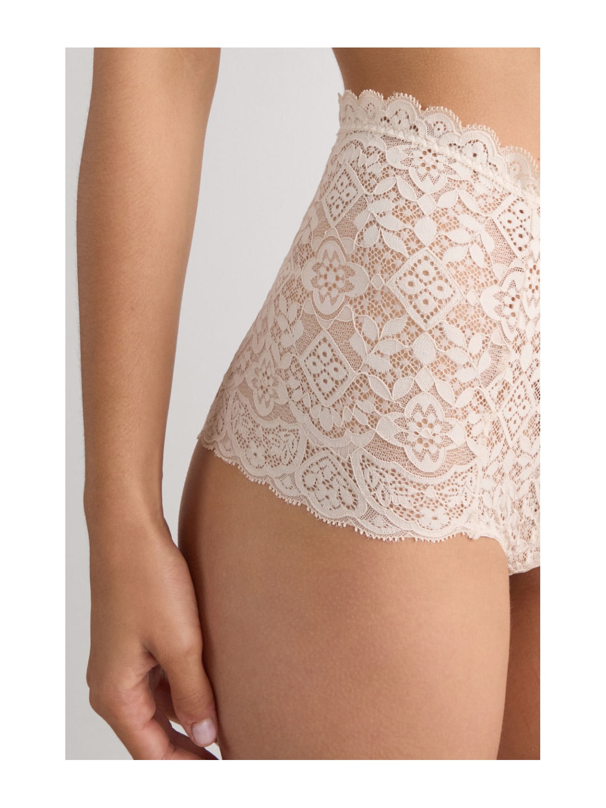 Calcinha Culotte De Cintura Alta Em Renda Off-White Intimissimi