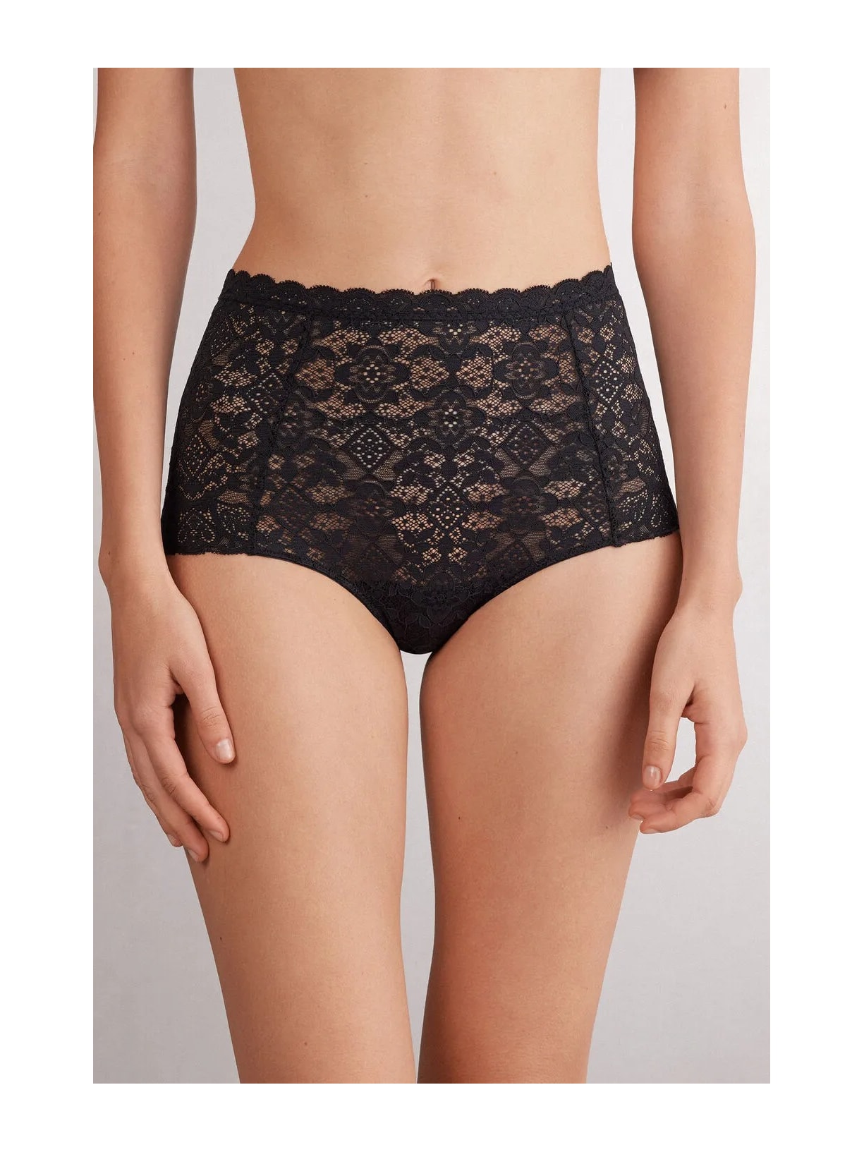 Calcinha Culotte De Cintura Alta Em Renda Preto Intimissimi