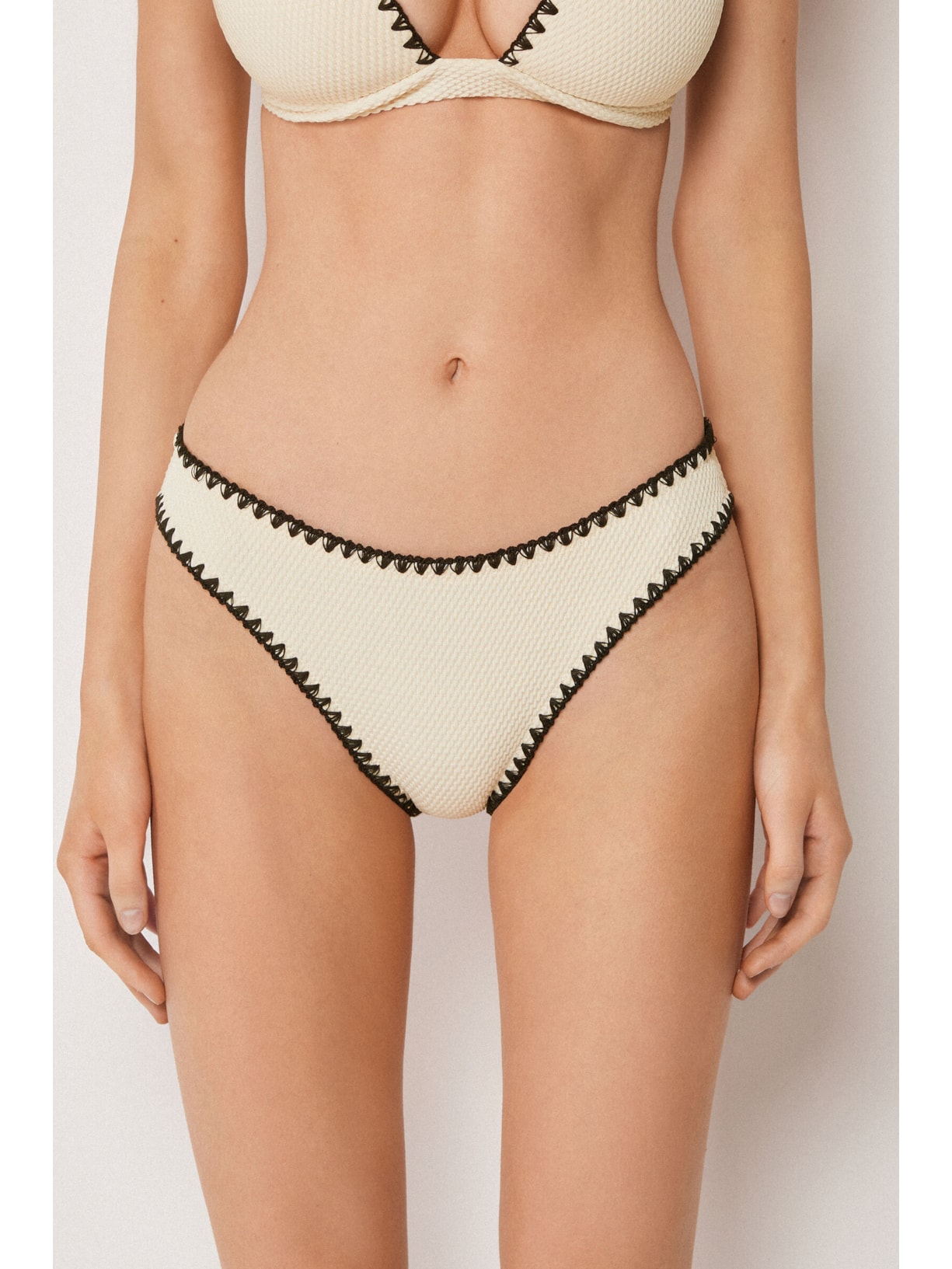Calcinha De Biquíni Bicolor Embroidery Off-White Calzedonia