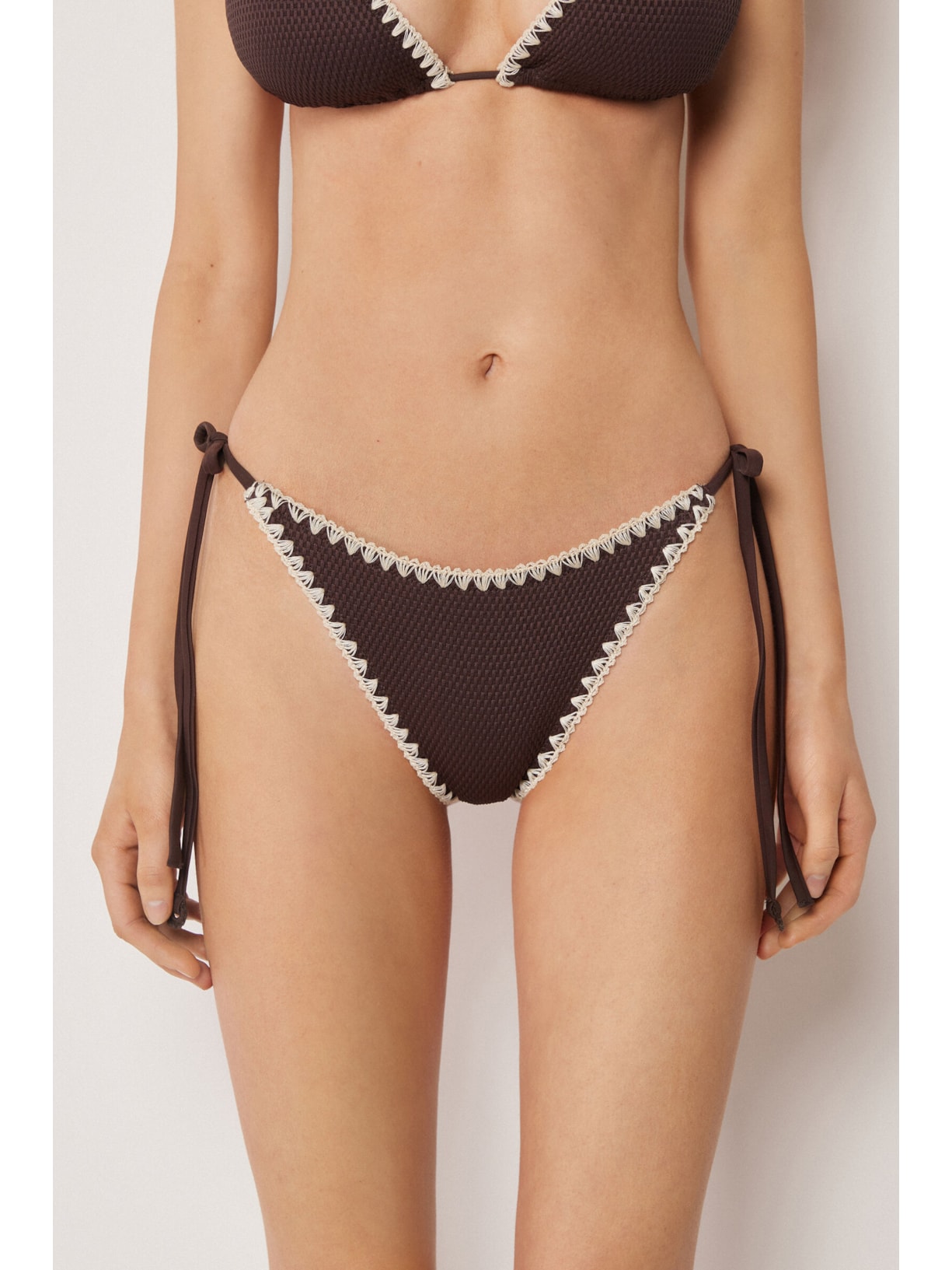 Calcinha De Biquíni Brasileira Com Amarração Bicolor Embroidery Marrom Calzedonia