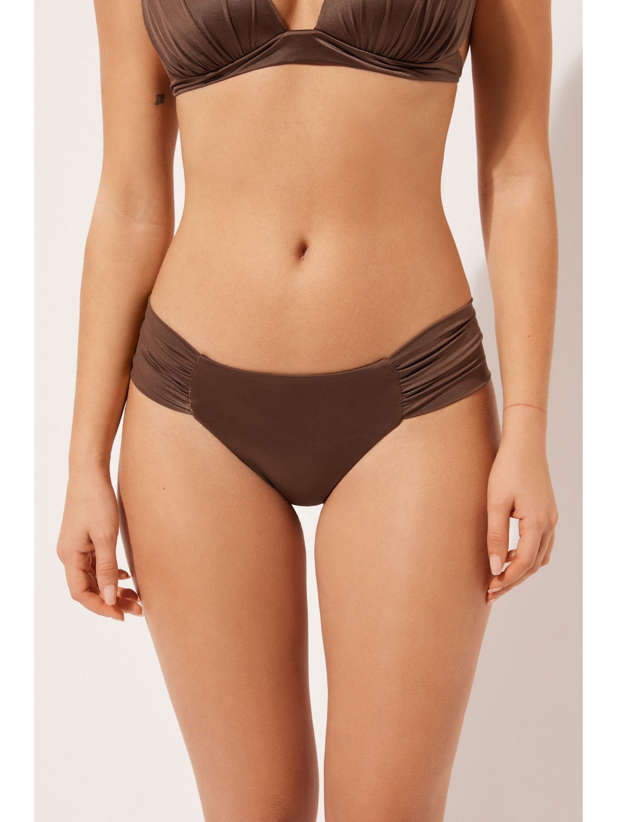 Calcinha De Biquíni Brasileira Com Drapeado Shiny Satin Marrom Calzedonia