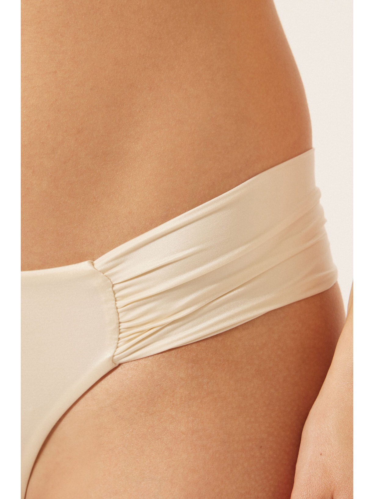 Calcinha De Biquíni Brasileira Com Drapeado Shiny Satin Off-White Calzedonia