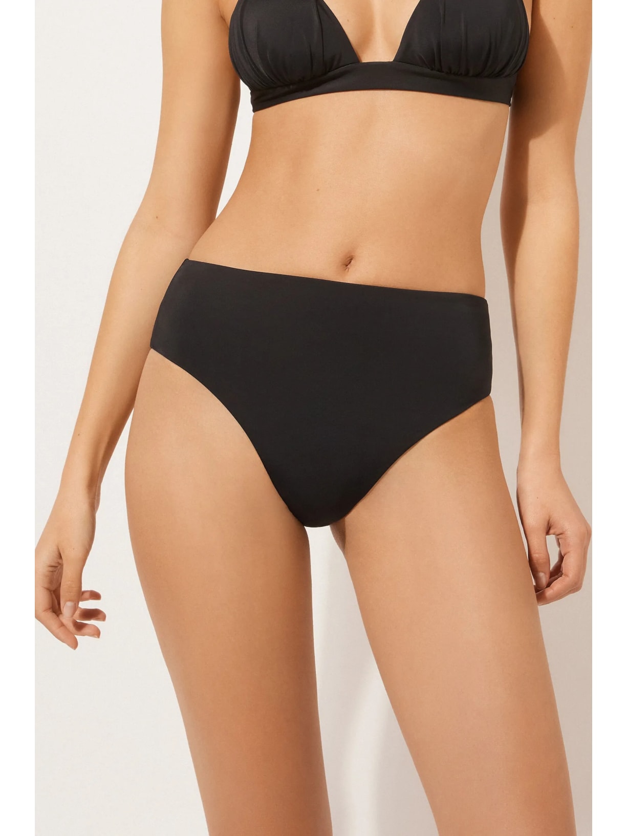 Calcinha De Biquíni Brasileira De Cintura Alta Scultura Preto Calzedonia