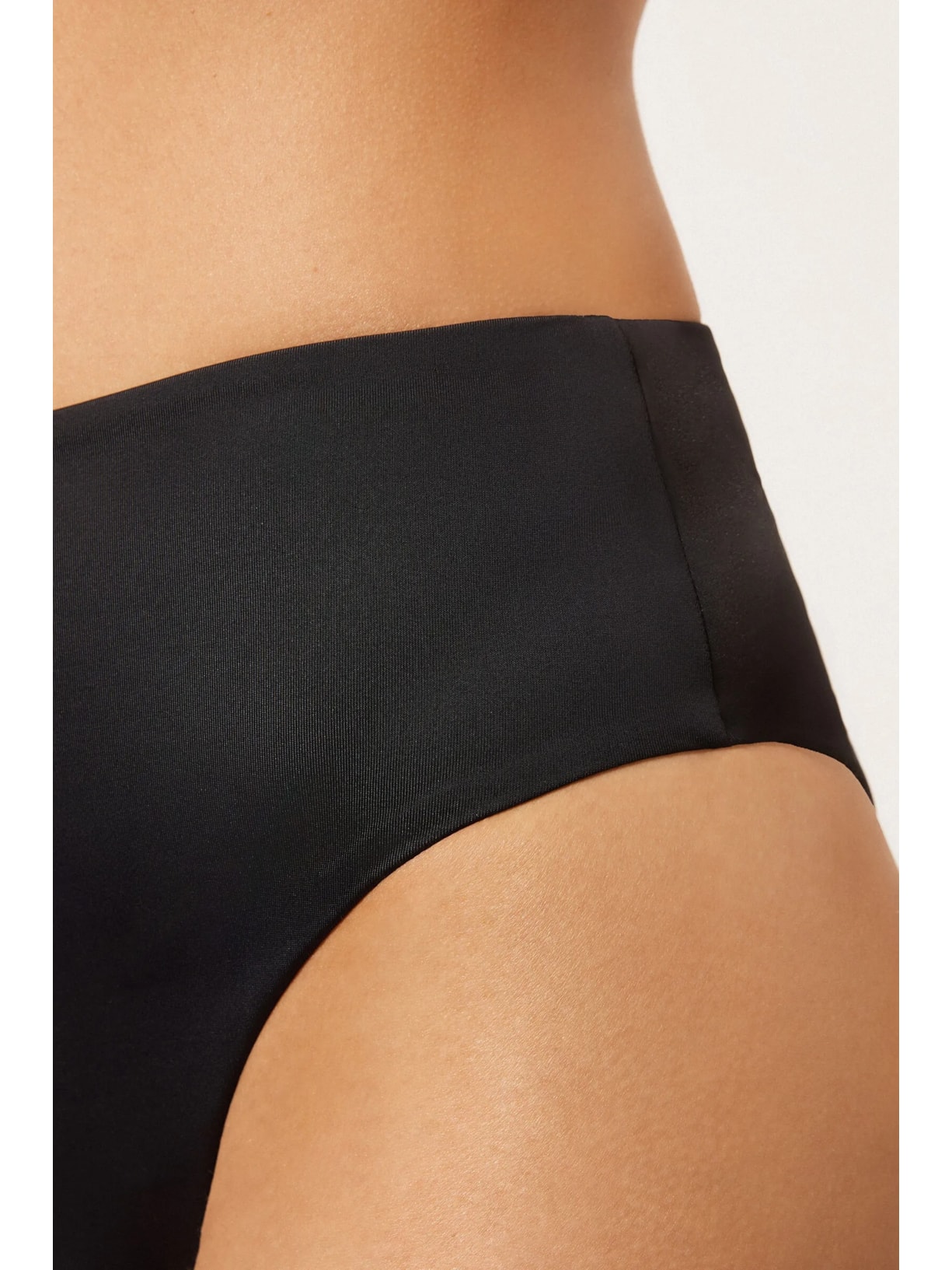 Calcinha De Biquíni Brasileira De Cintura Alta Scultura Preto Calzedonia