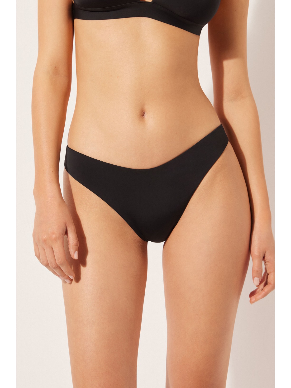 Calcinha De Biquíni Brasileira Indonésia Preto Calzedonia