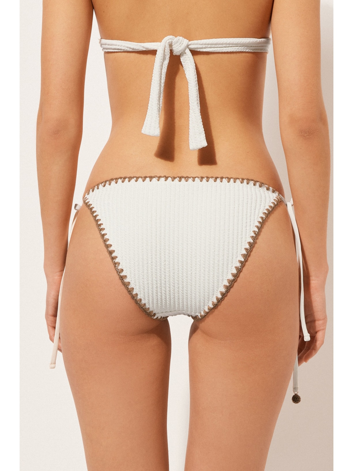 Calcinha De Biquíni Com Amarração Bicolor Off-White Calzedonia