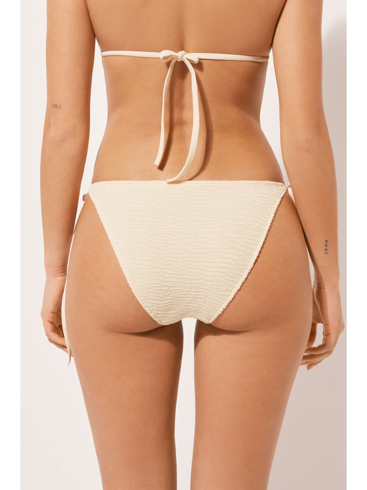 Calcinha De Biquíni Com Amarração Crinkle Waves Branco Calzedonia