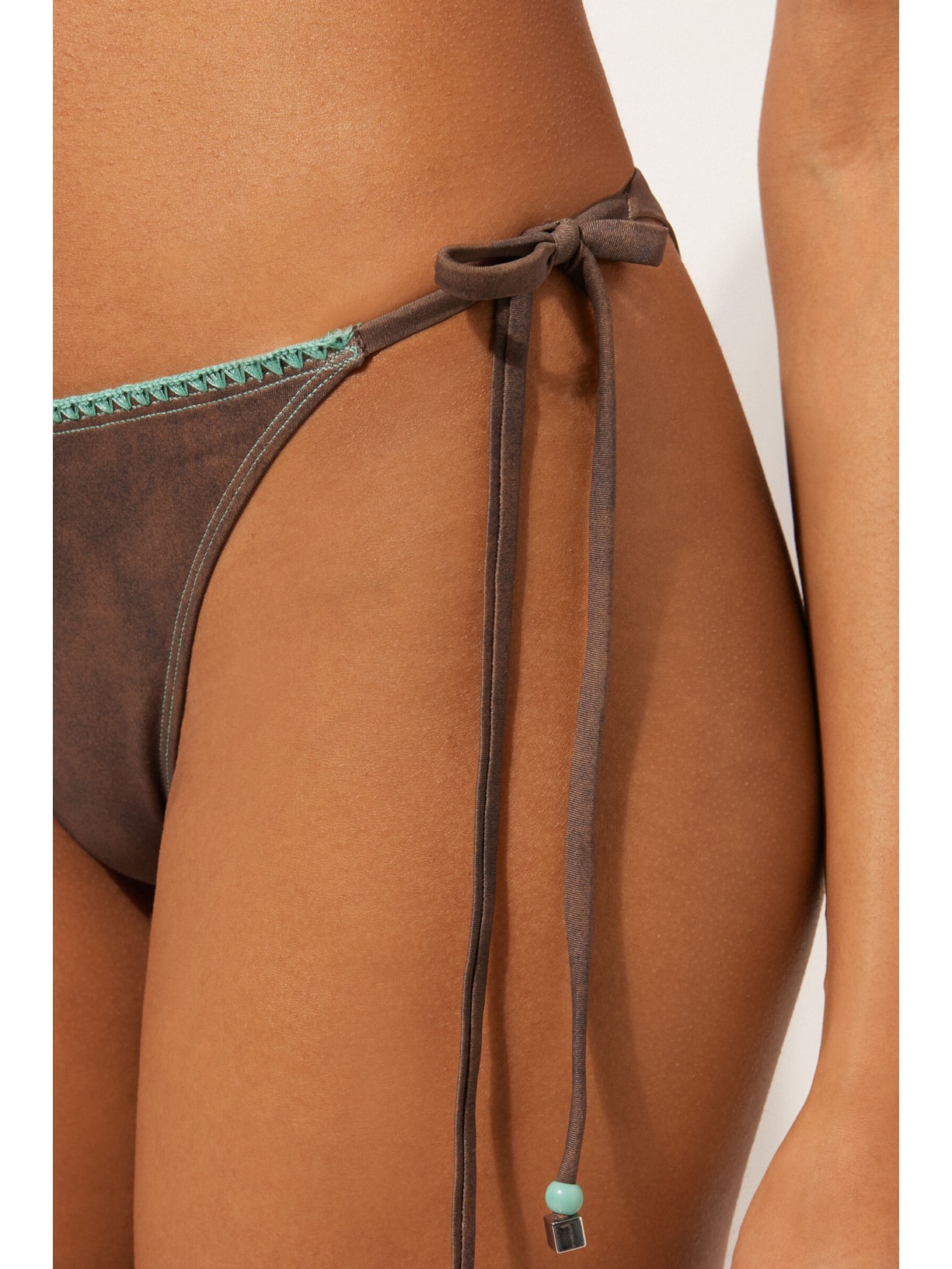 Calcinha De Biquíni Com Amarração Texan Paisley Marrom Calzedonia