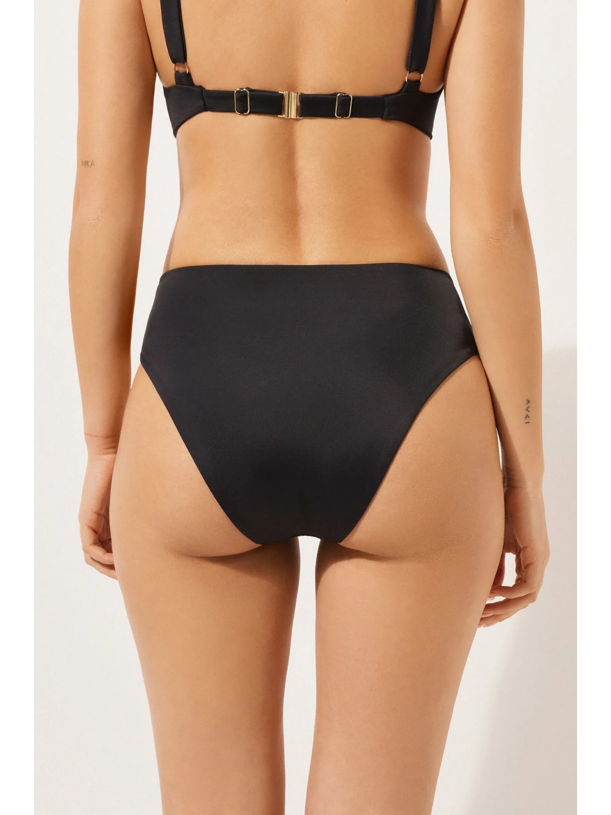 Calcinha De Biquíni De Cintura Alta Com Drapeado Scultura Preto Calzedonia