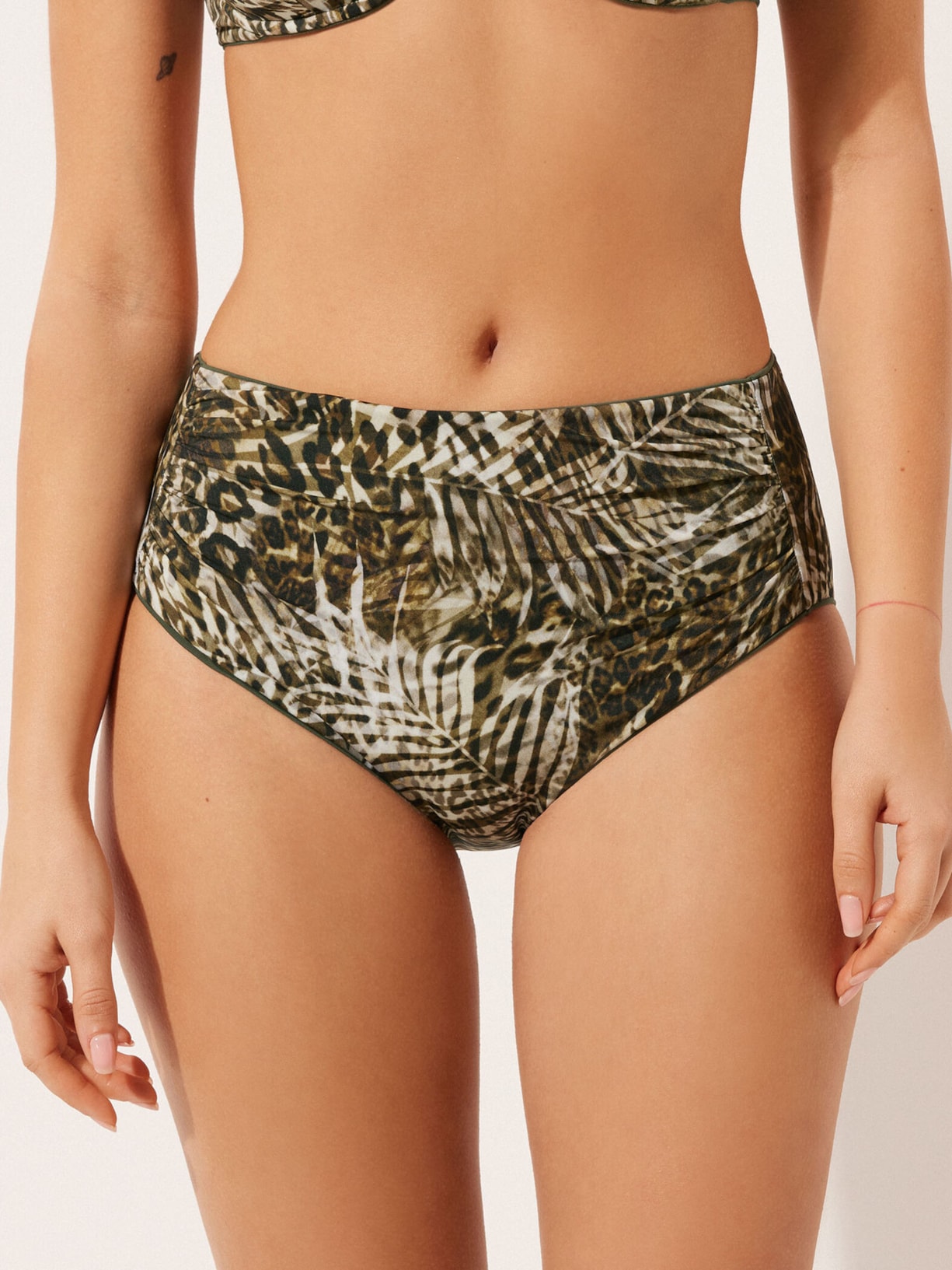 Calcinha De Biquíni De Cintura Alta Tropical Animalier Verde Calzedonia