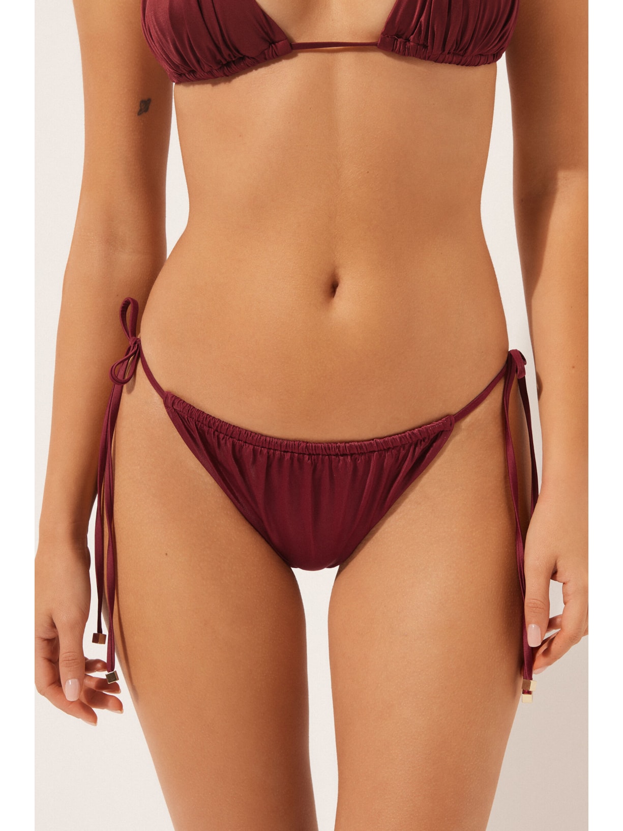 Calcinha De Biquíni Fio Dental Shiny Satin Vermelho Calzedonia