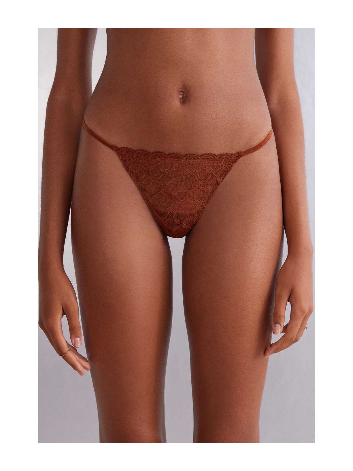 Calcinha Fio Dental Em Renda Laranja Intimissimi