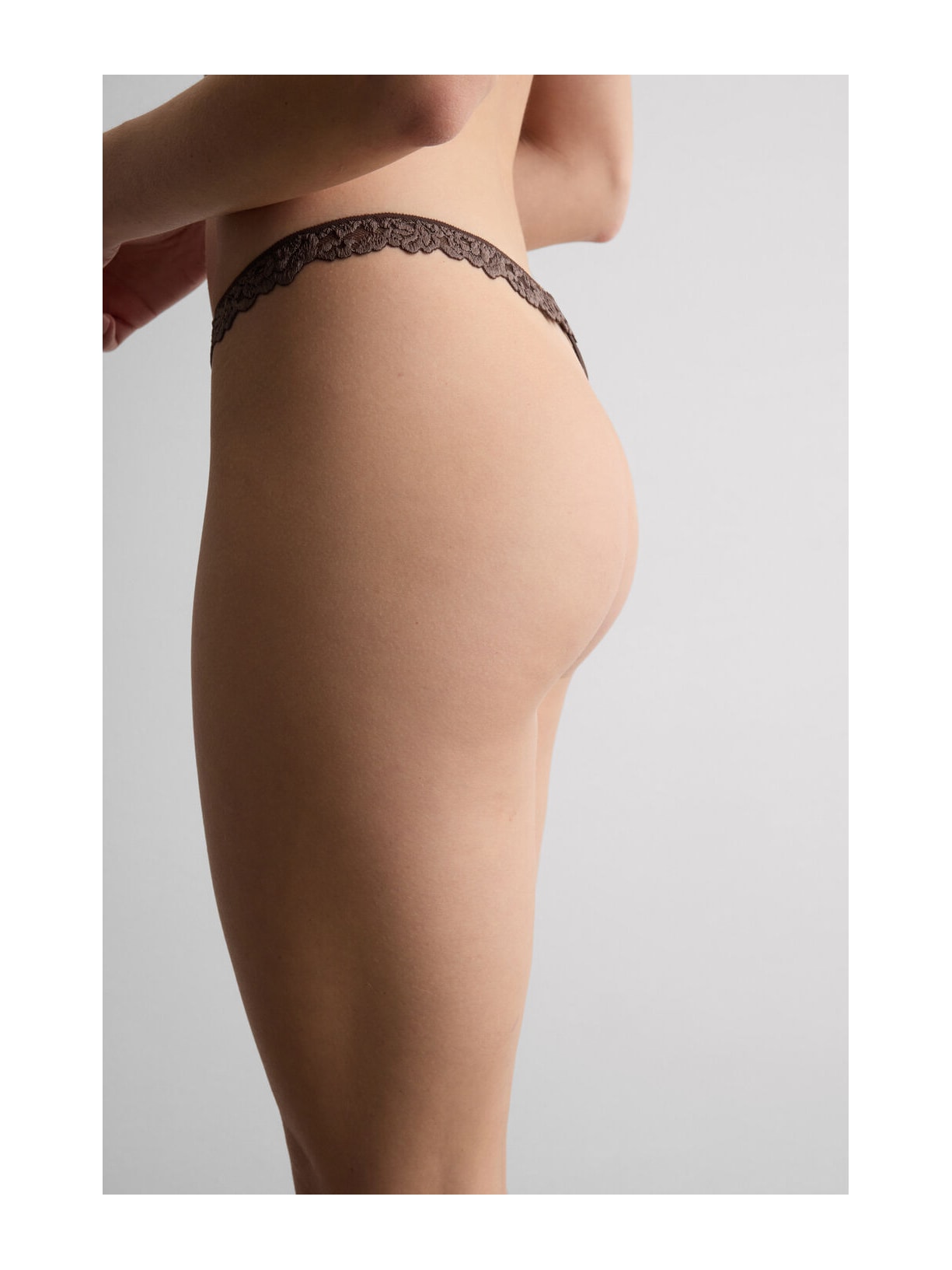 Calcinha Fio Dental Pretty Flowers Marrom Intimissimi