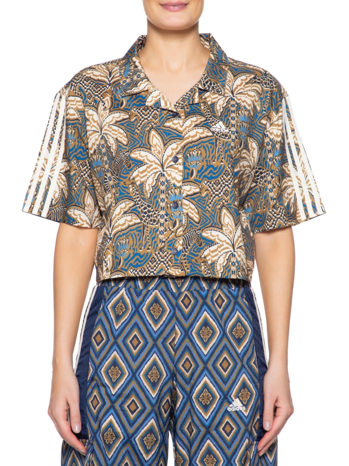 Camisa Feminina Estampada Adidas Farm Bege