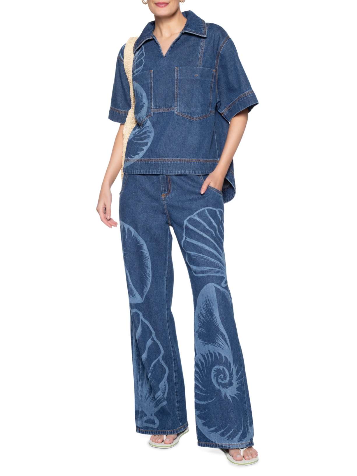 Camisa Feminina Jeans Polo Laser Maxi Conchas Azul Farm