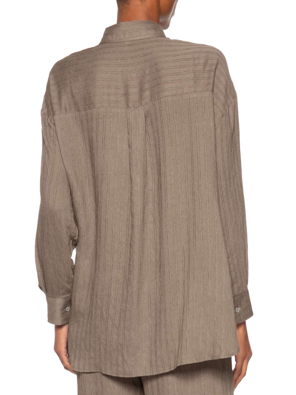 Camisa Feminina Listrada Com Bolso Marrom Basiq