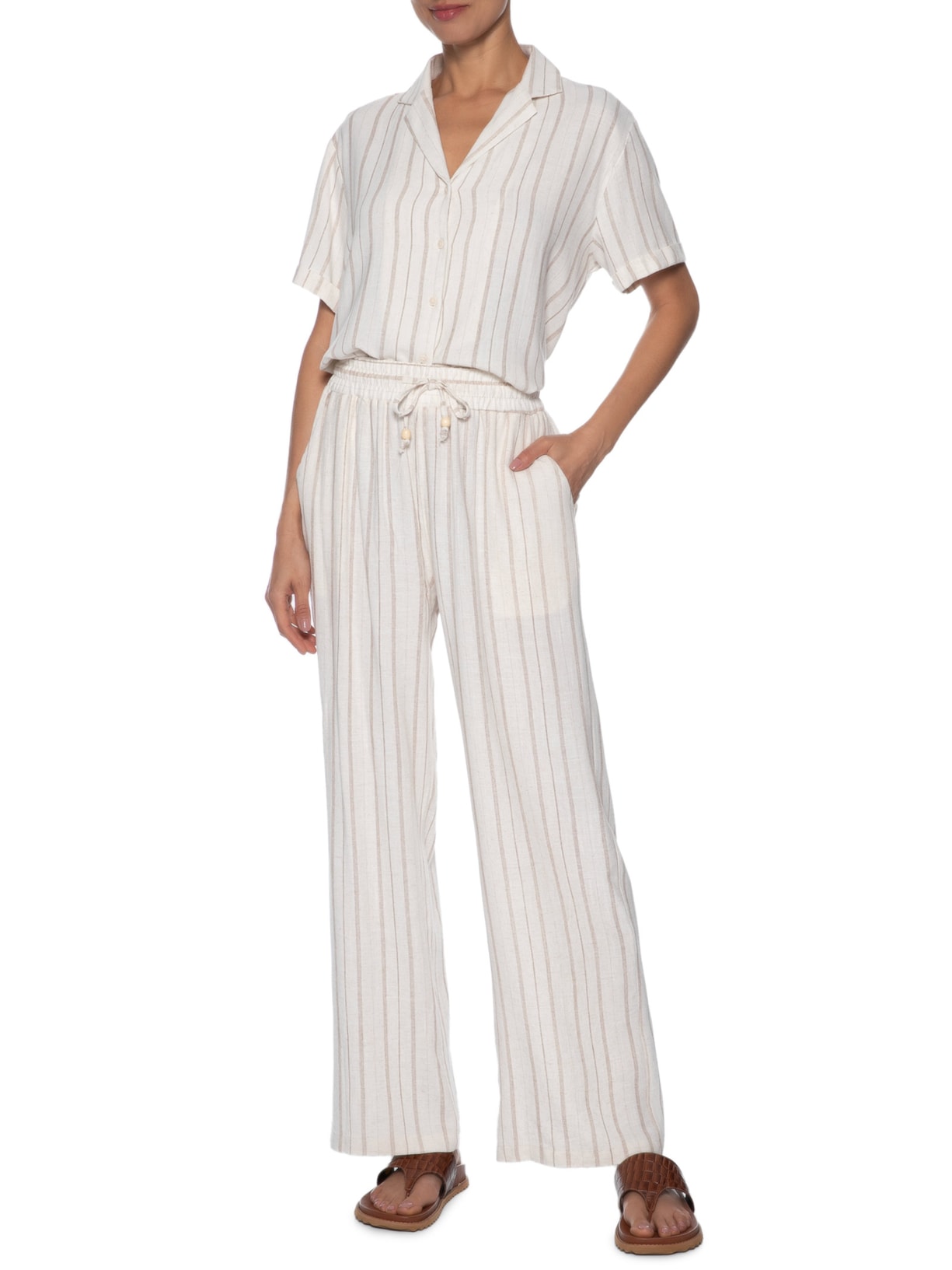 Camisa Feminina Listrada Com Linho Bege Basiq