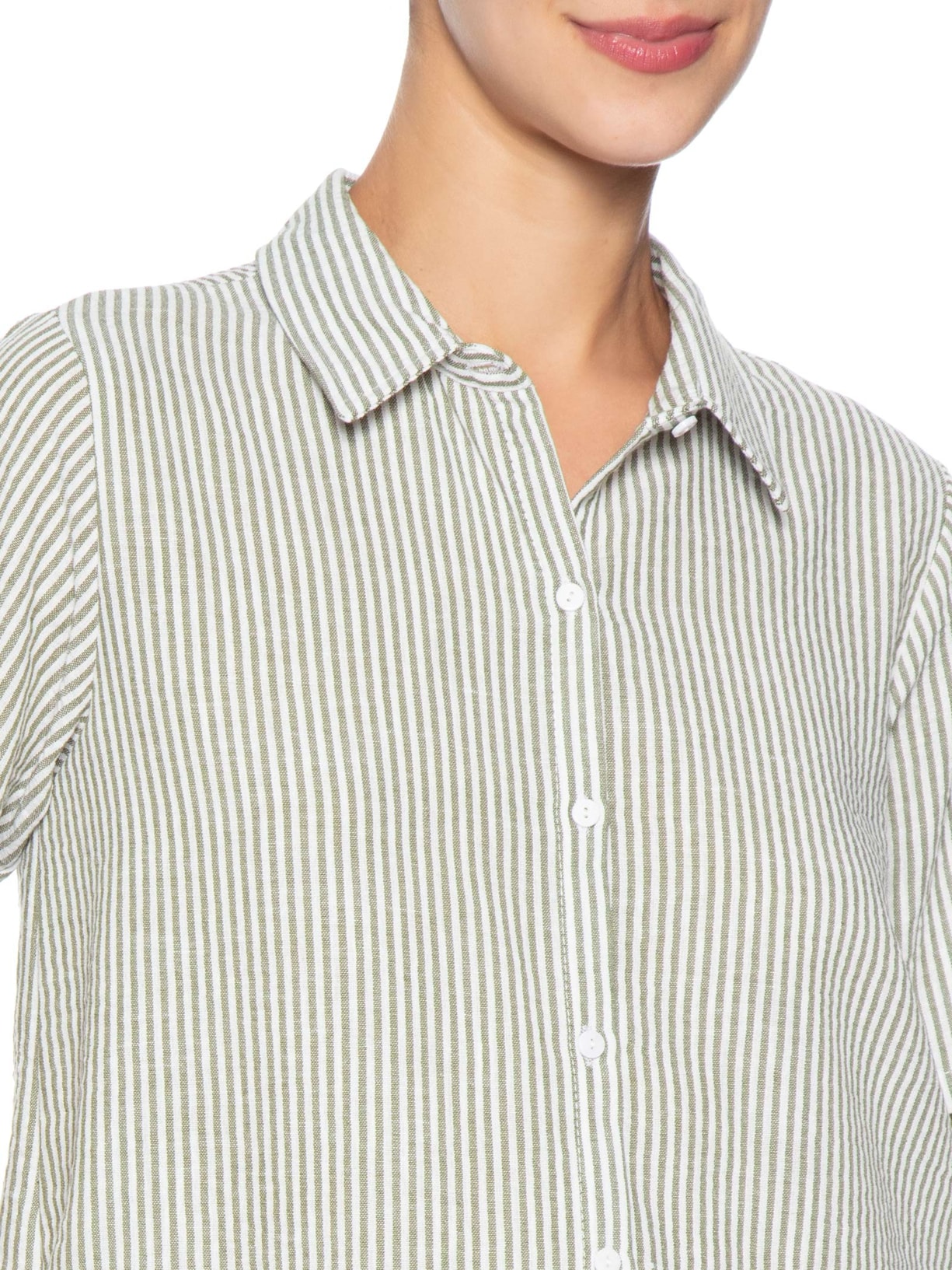 Camisa Feminina Manga Curta Listras Verde Basiq