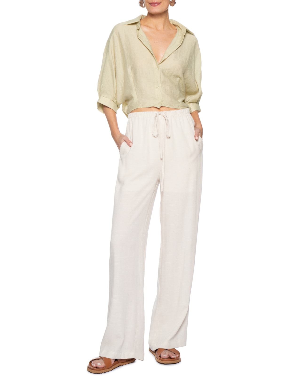 Camisa Feminina Modelagem Ampla Verde Basiq