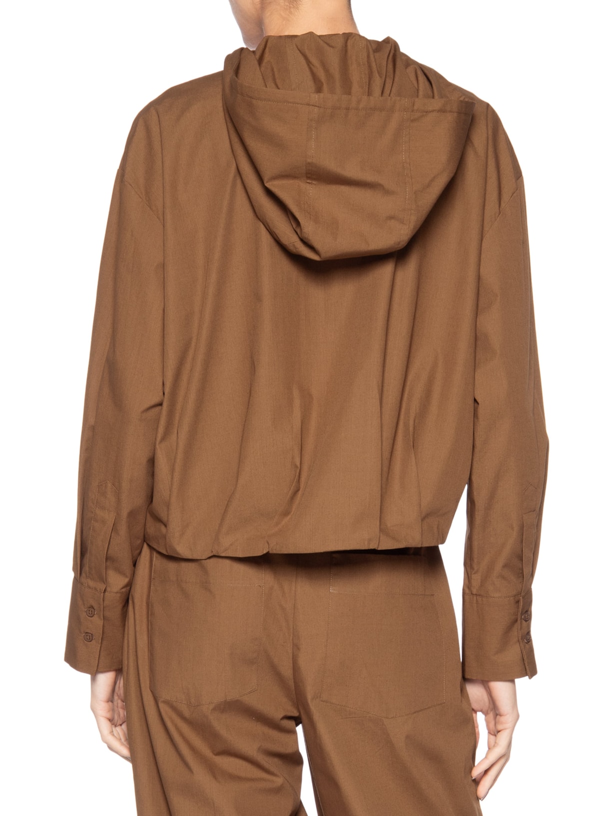 Camisa Feminina Pregas Capuz Marrom Andrea Marques