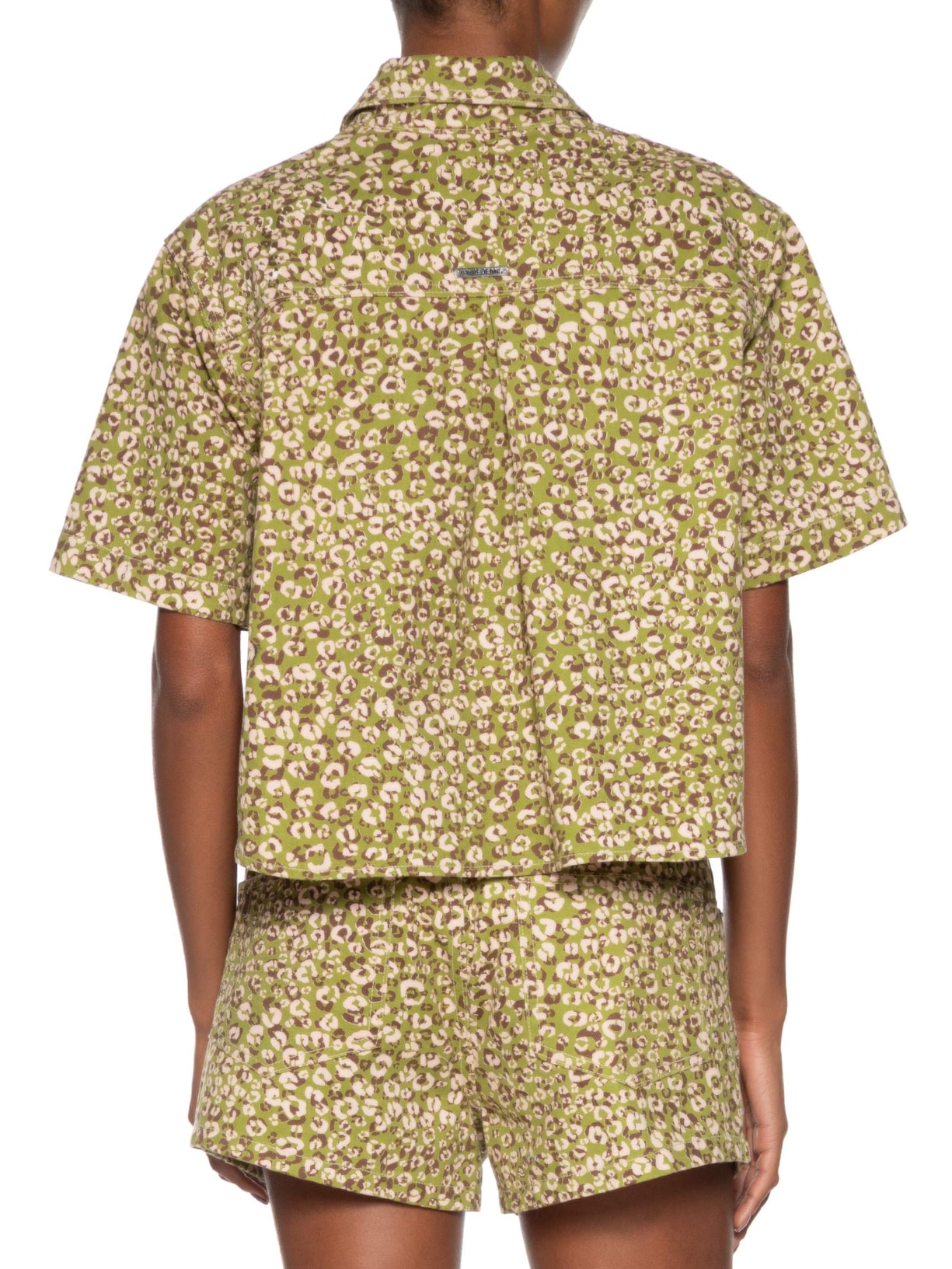 Camisa Feminina Sarja Manga Curta Estampada Onça Verde Animale Jeans