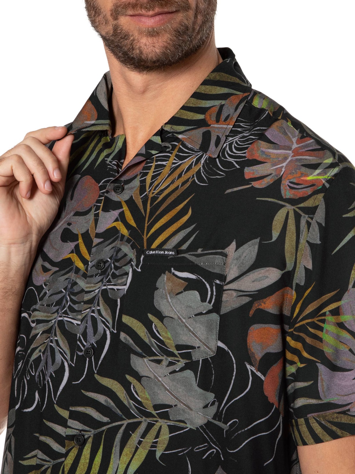 Camisa Masculina Manga Curta Folhagem Verde Calvin Klein Jeans