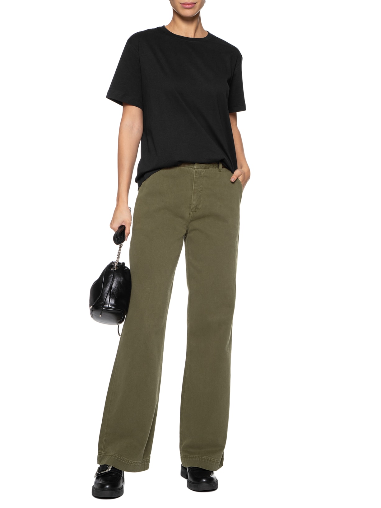 Camiseta Feminina Ampla Básica Preto Basiq