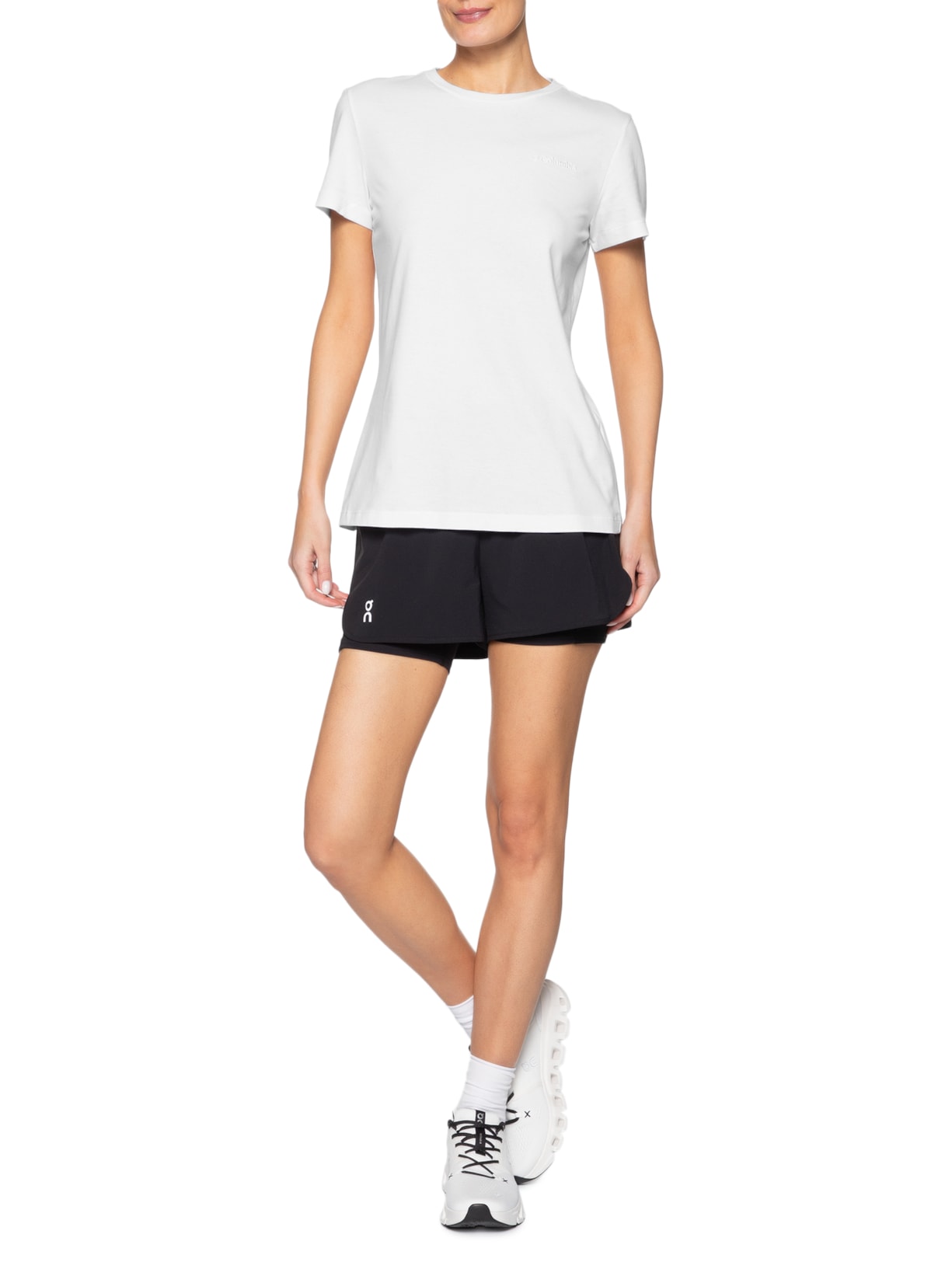 Camiseta Feminina Básica Bordado Branco Columbia