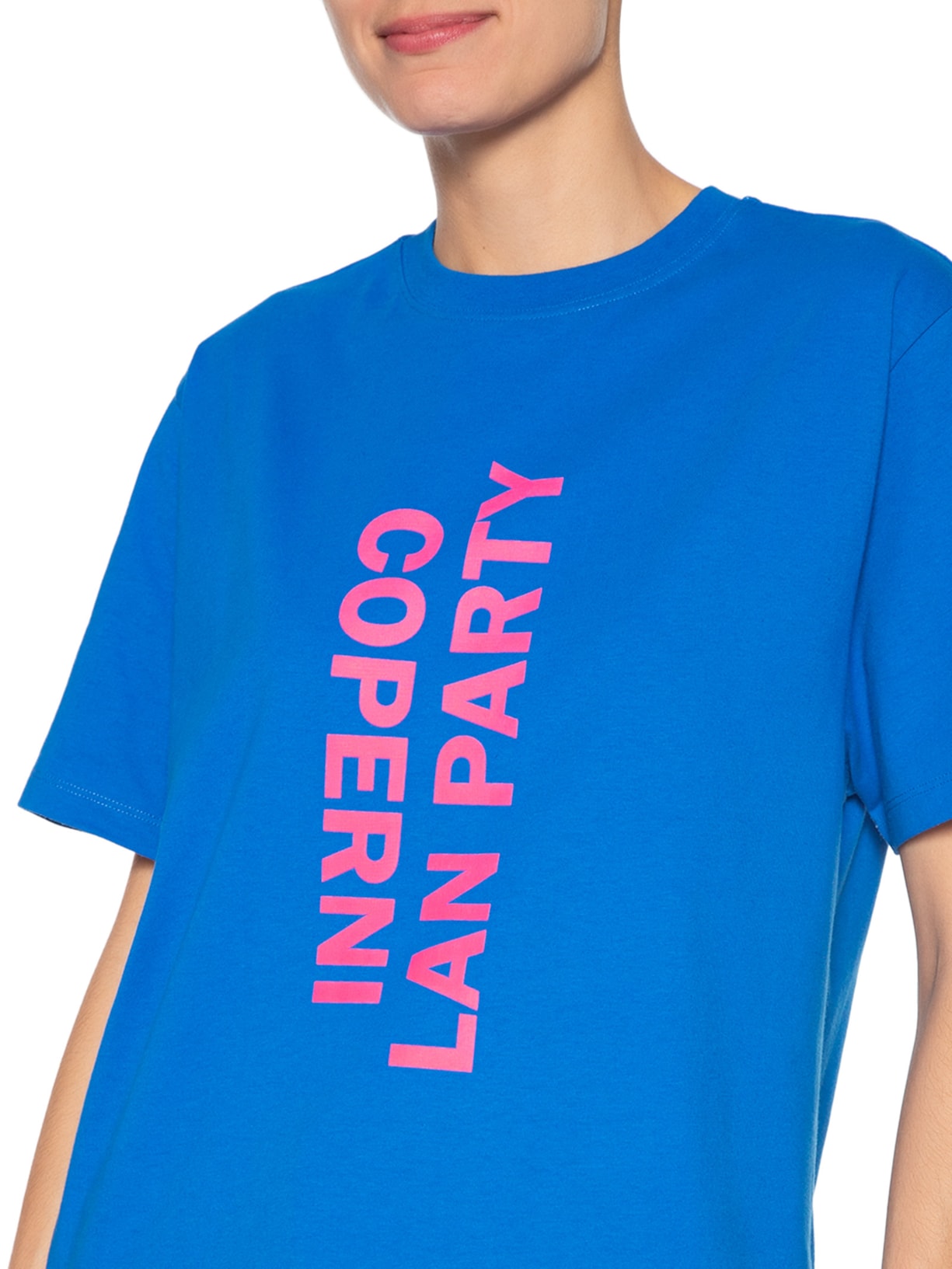 Camiseta Feminina Boxy Tee Lan Party Azul Coperni
