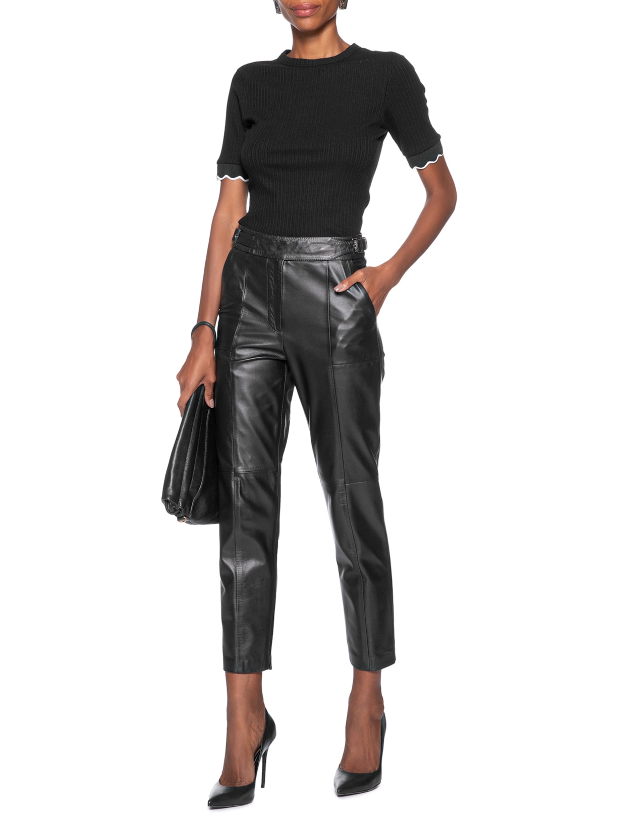 Camiseta Feminina Canelada Preto Forum