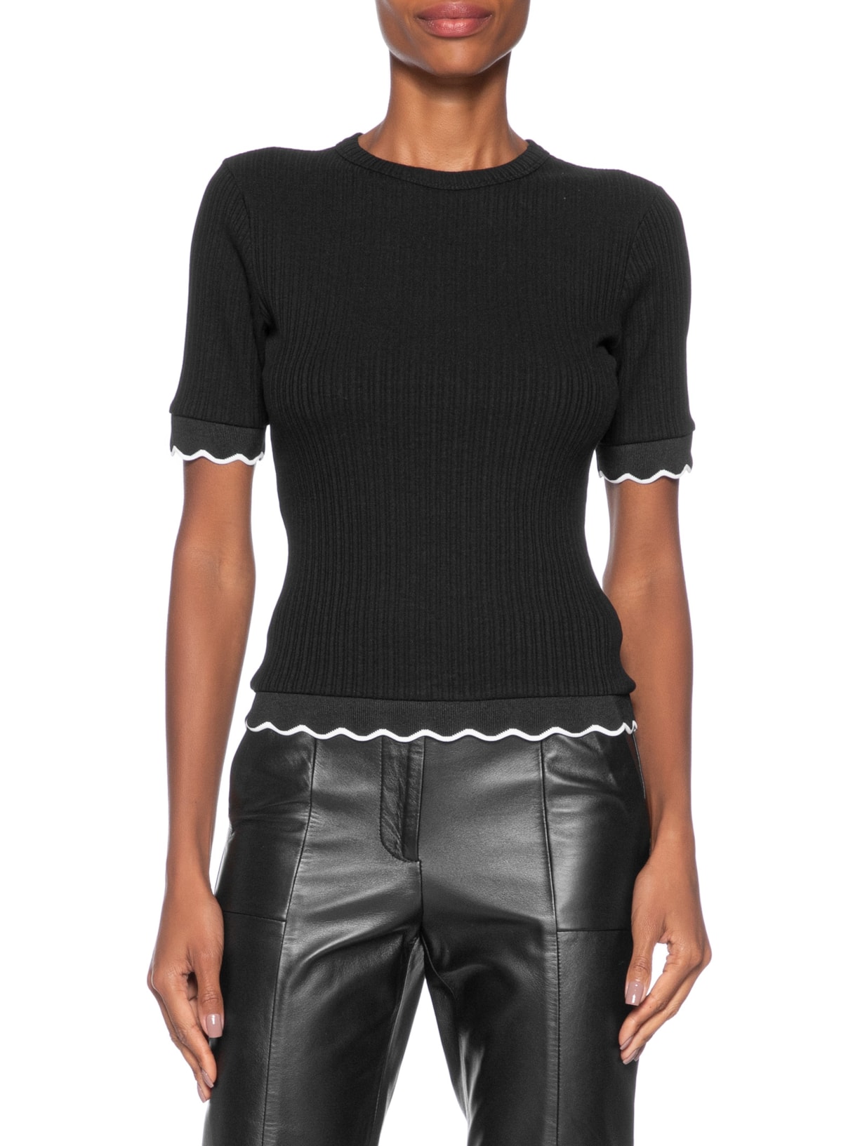 Camiseta Feminina Canelada Preto Forum