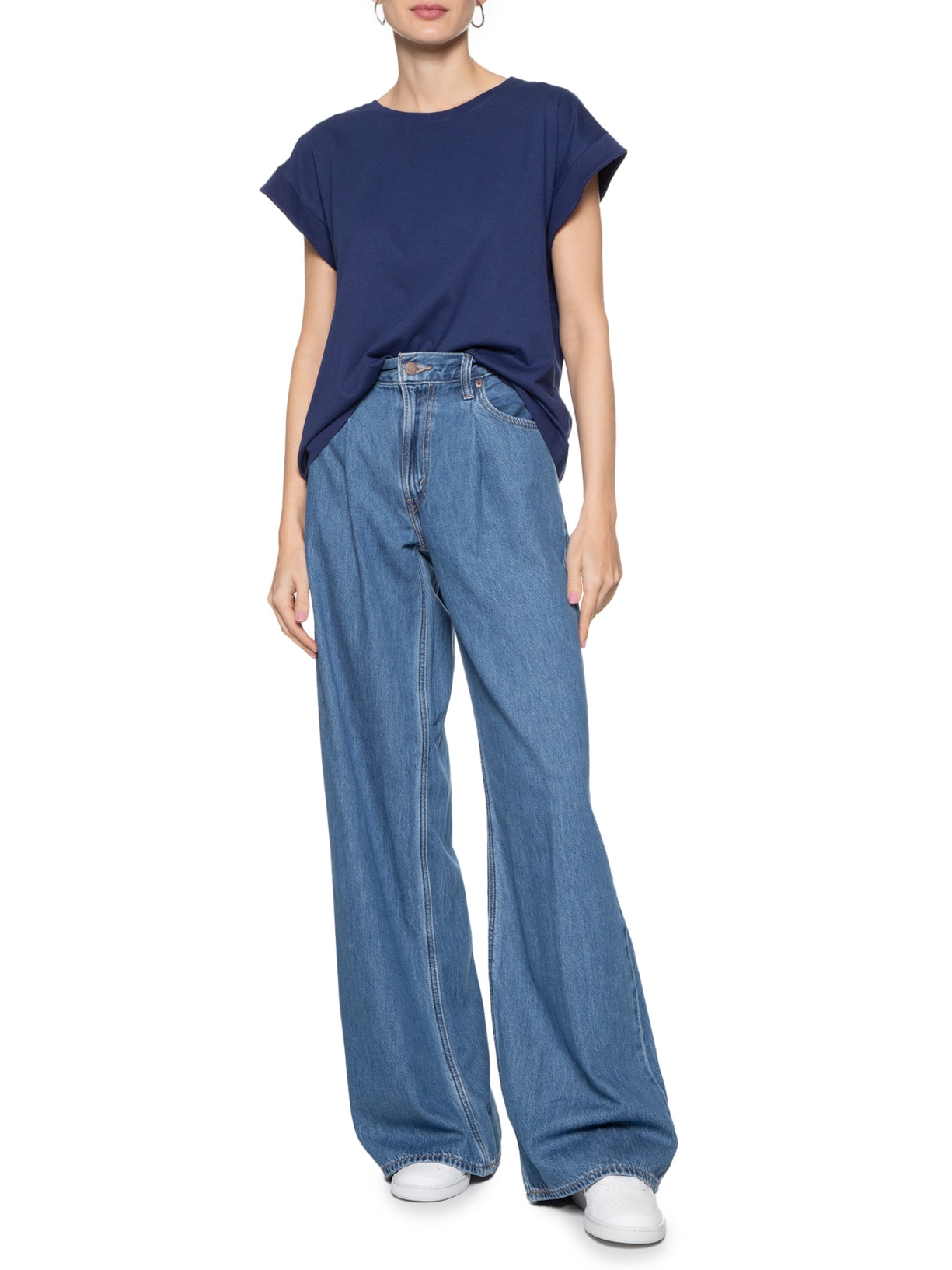 Camiseta Feminina Cava Alongada Básica Azul Basiq