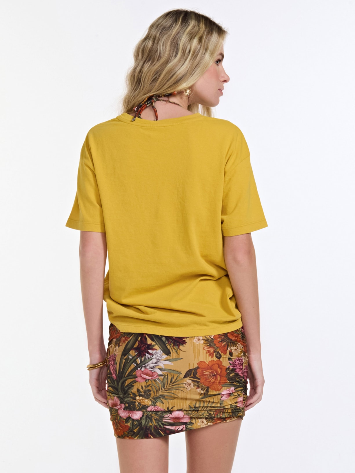 Camiseta Feminina Che Bella Vista Amarelo Triya