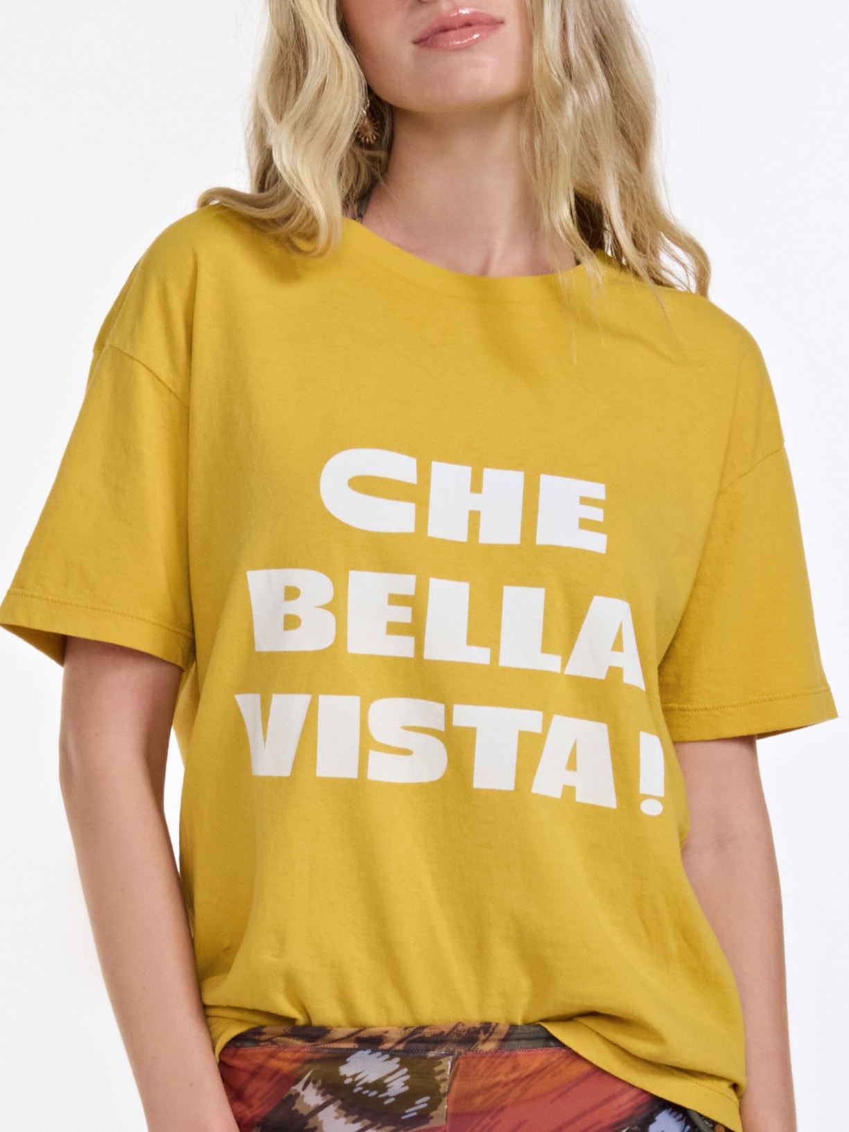 Camiseta Feminina Che Bella Vista Amarelo Triya