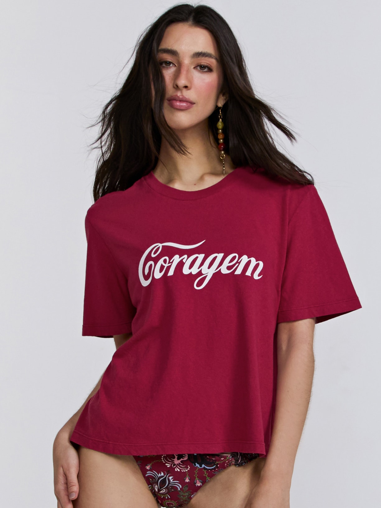 Camiseta Feminina Coragem Vermelho Triya