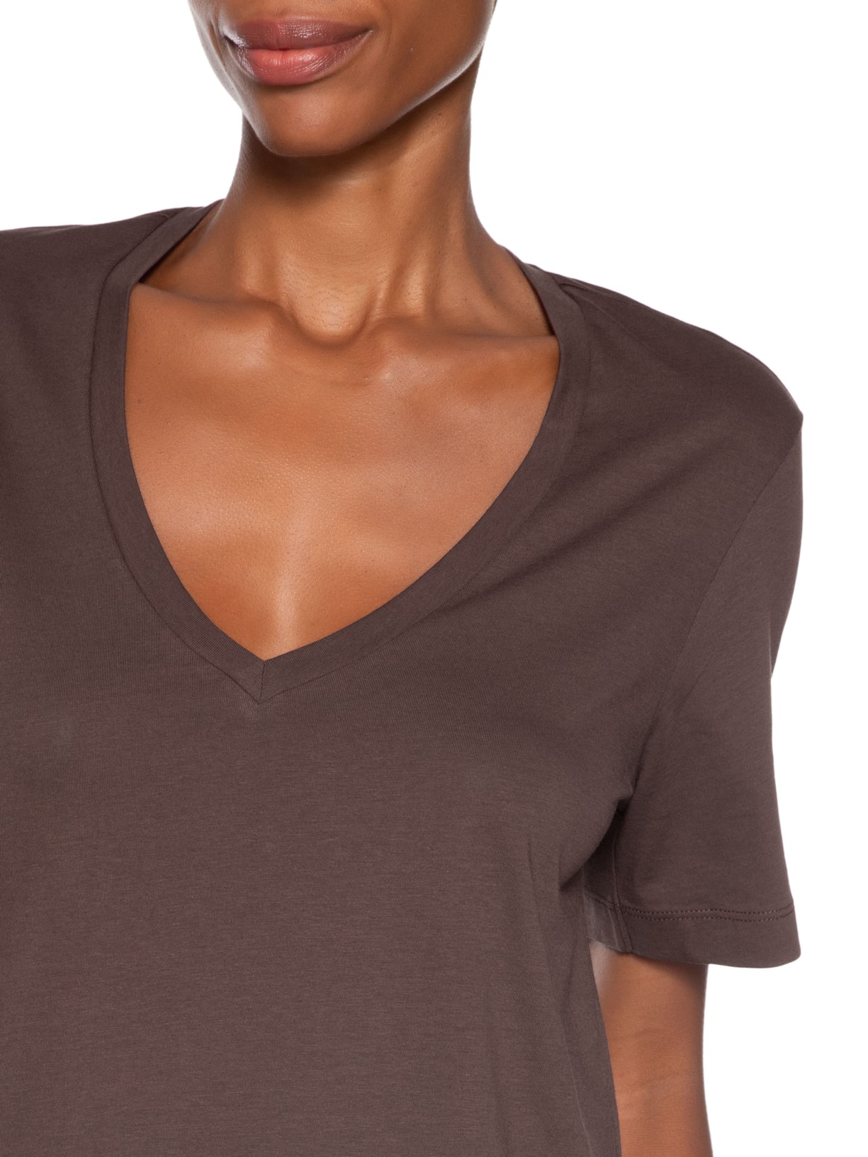 Camiseta Feminina De Algodão Pima Decote V Colors Marrom Animale