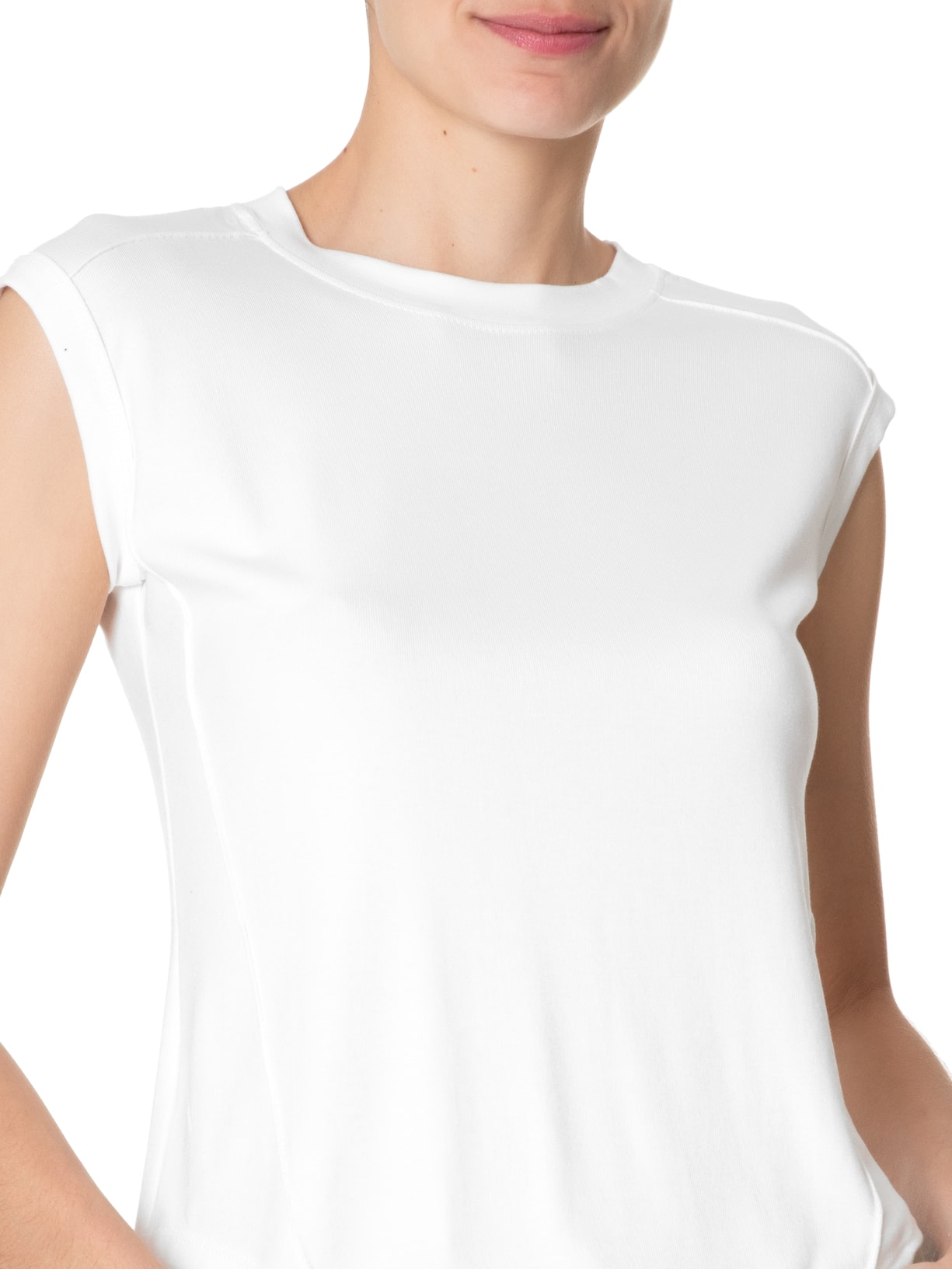 Camiseta Feminina Detalhe Nervuras Branco Basiq