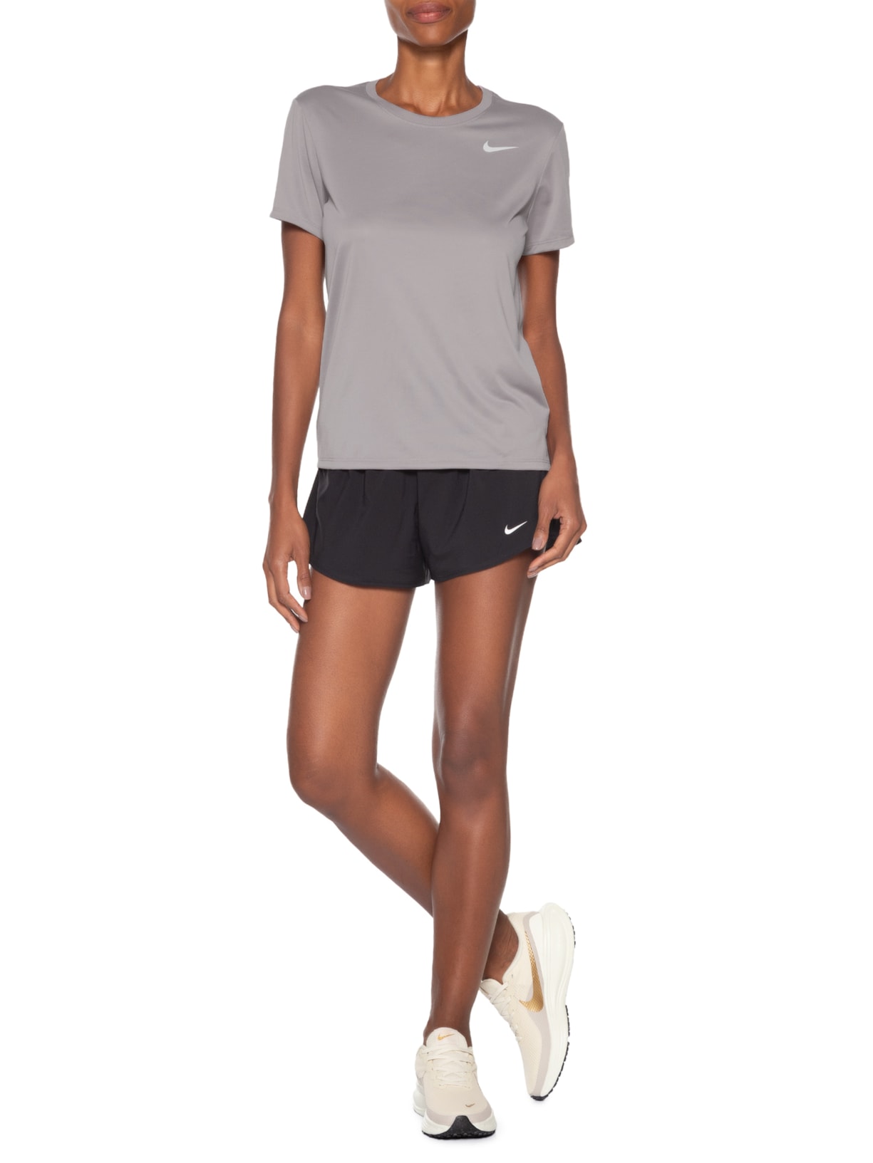 Camiseta Feminina Dri-Fit Marrom Nike