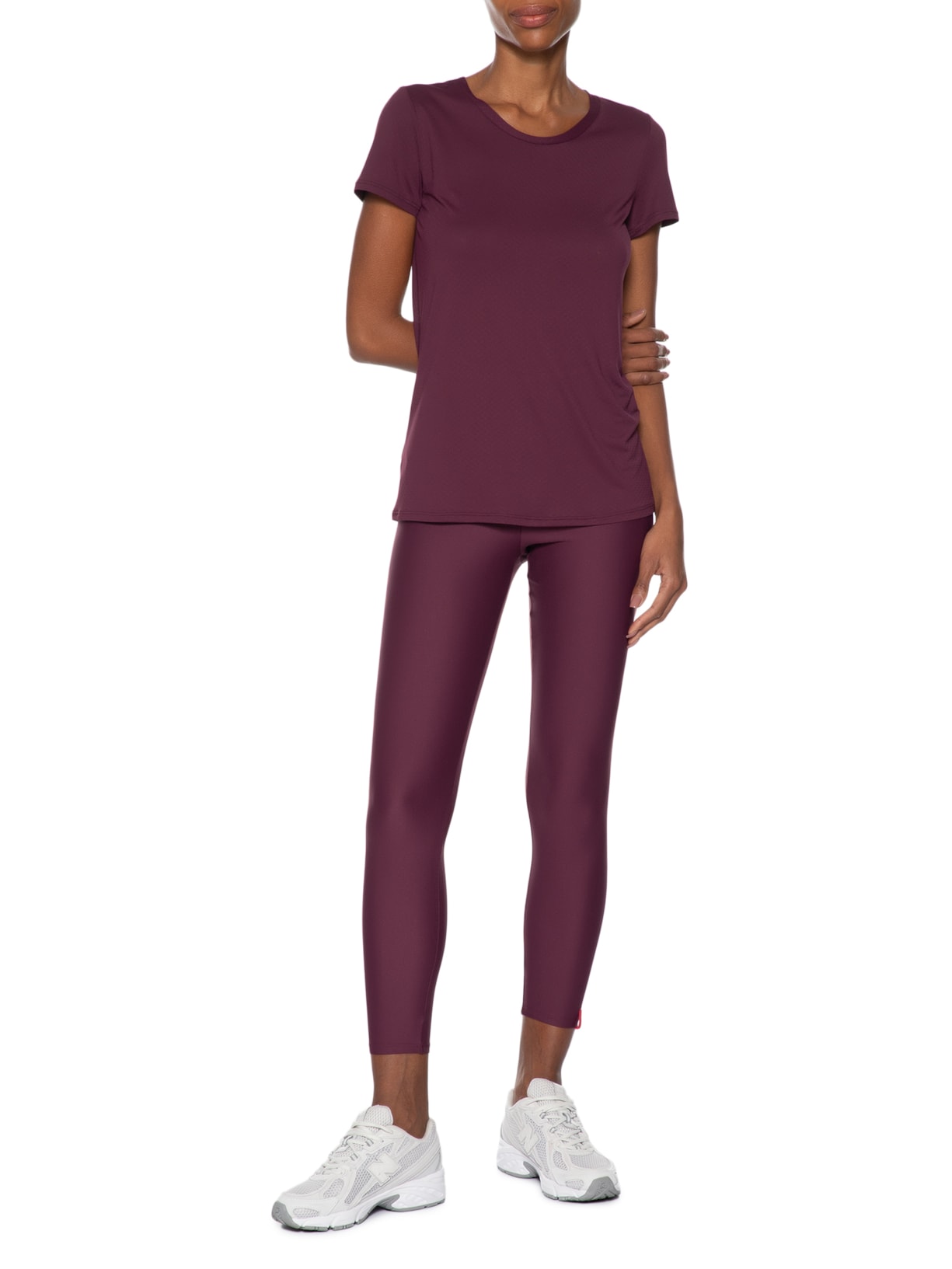 Camiseta Feminina Essentials Vinho Body For Sure