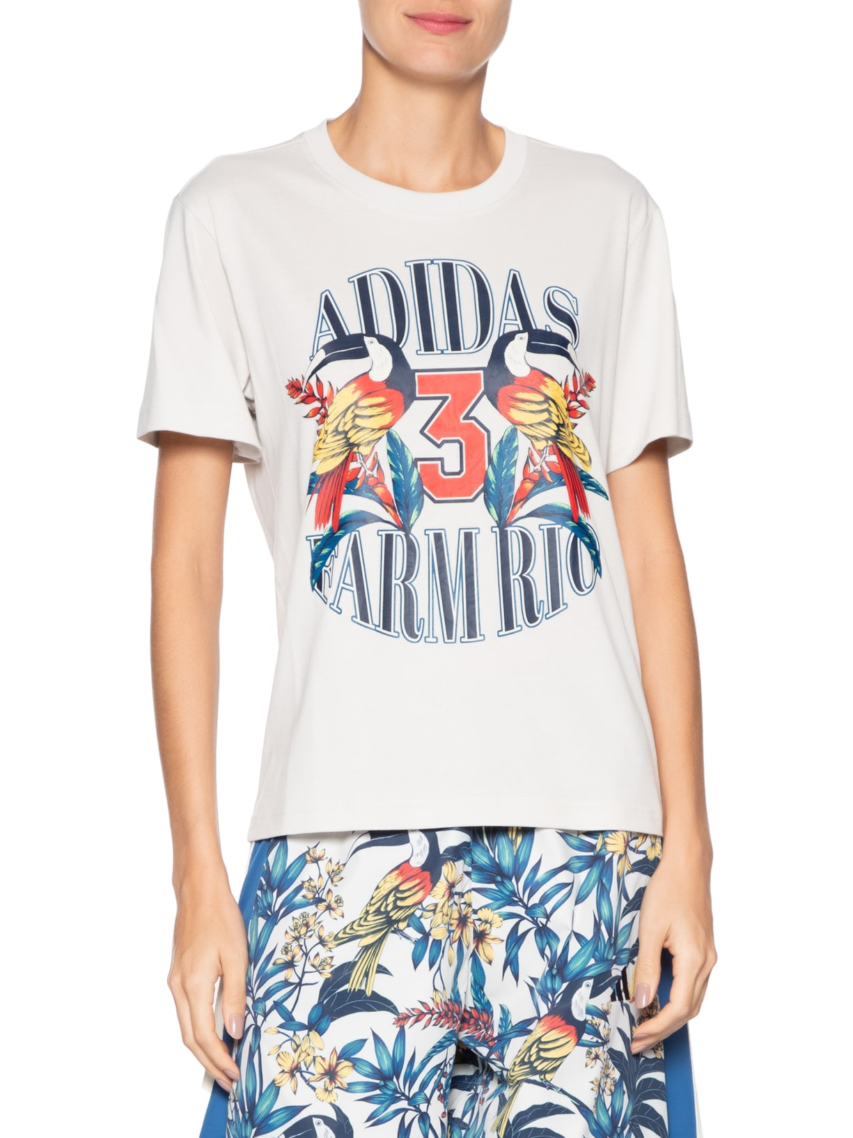 Camiseta Feminina GFX Cinza Adidas + Farm