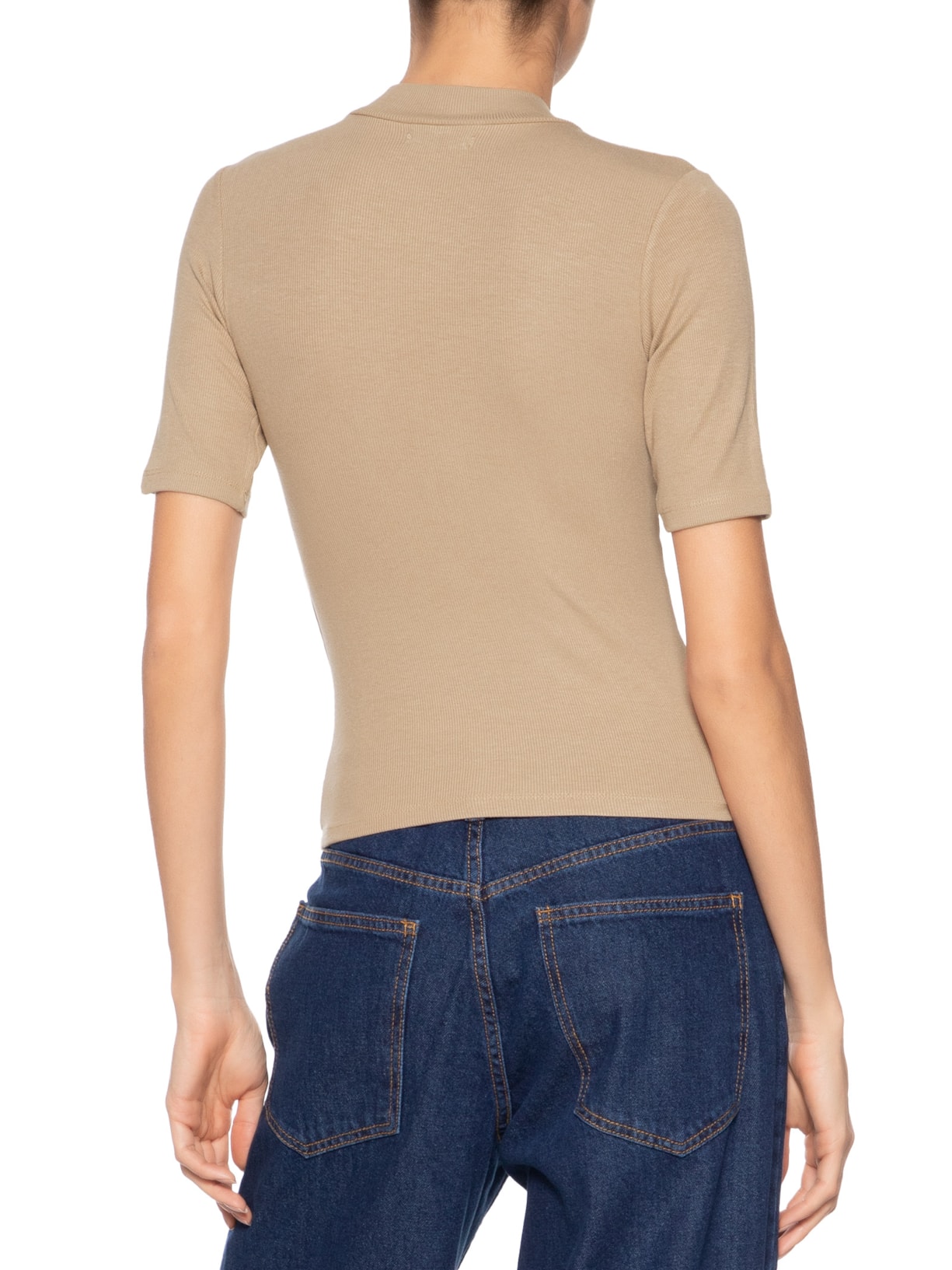 Camiseta Feminina Gola Alta Bege Basiq