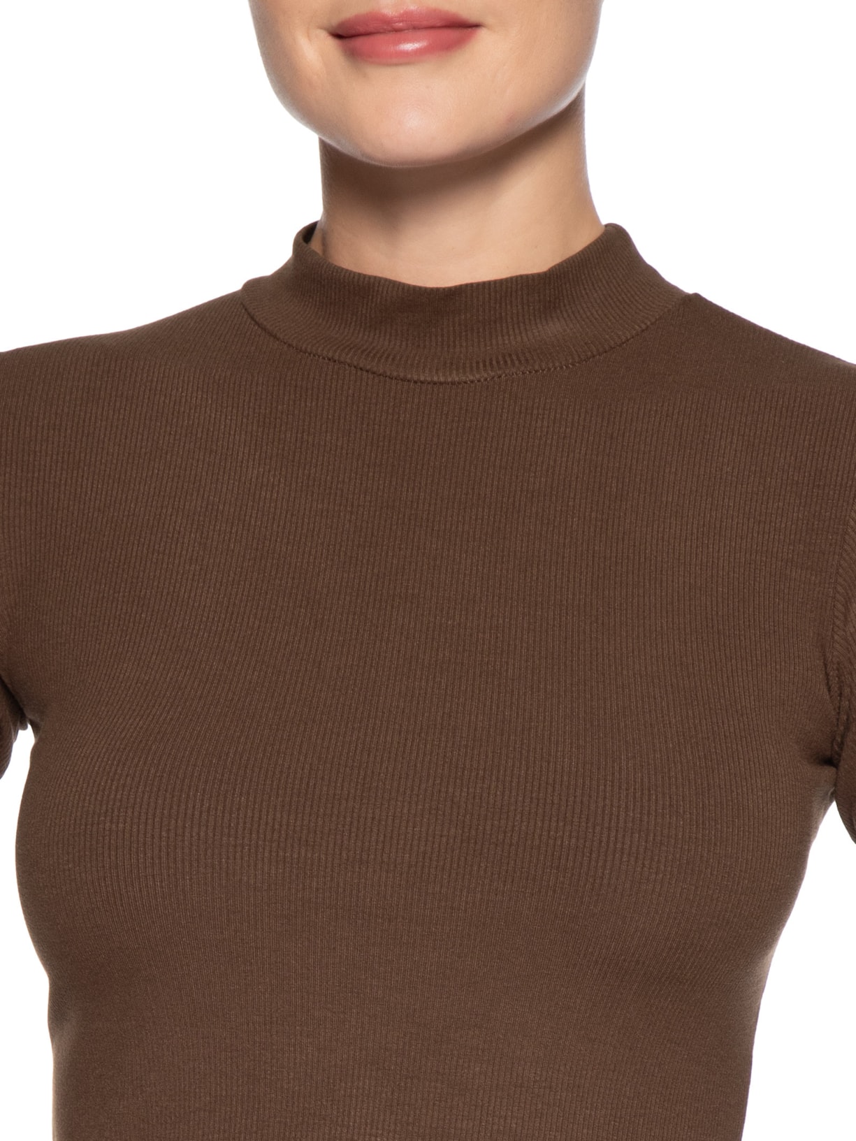 Camiseta Feminina Gola Média Manga Curta Marrom Basiq