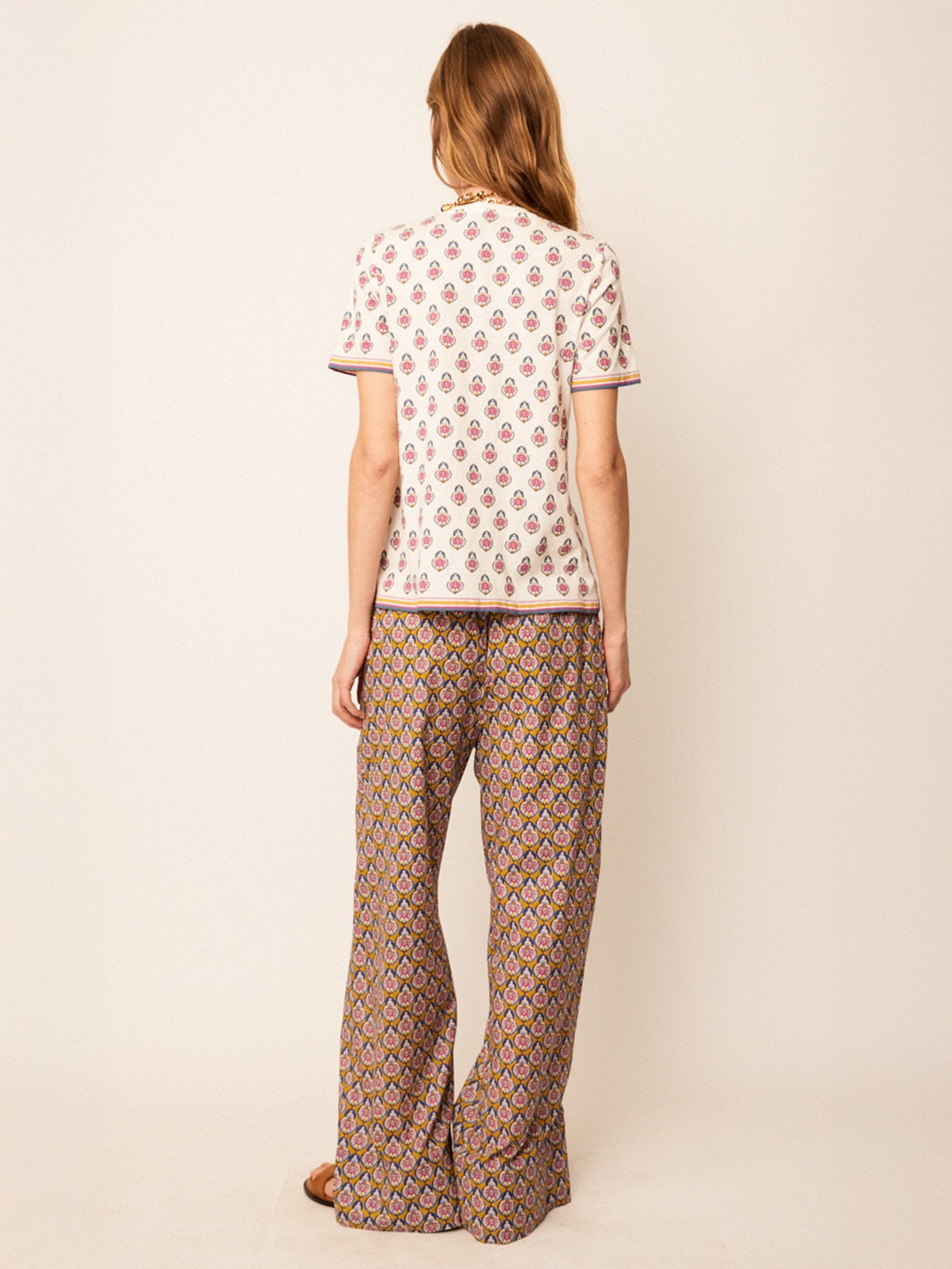 Camiseta Feminina Guadalupe Jodhpur V26 Branco Mixed